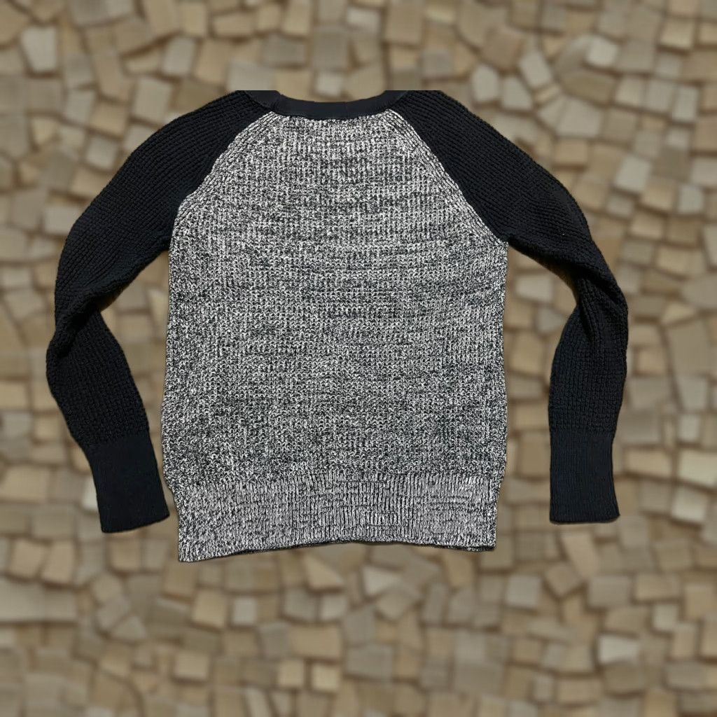 American Eagle Outfitters American Eagle Outfitters Sweater Women's XS Pullover Crew Neck Long Sleeve White Black Casual Fall Spring Summer Womens XS Pullover Sweater Size XS / US 0-2 / IT 36-38 - 1 Thumbnail