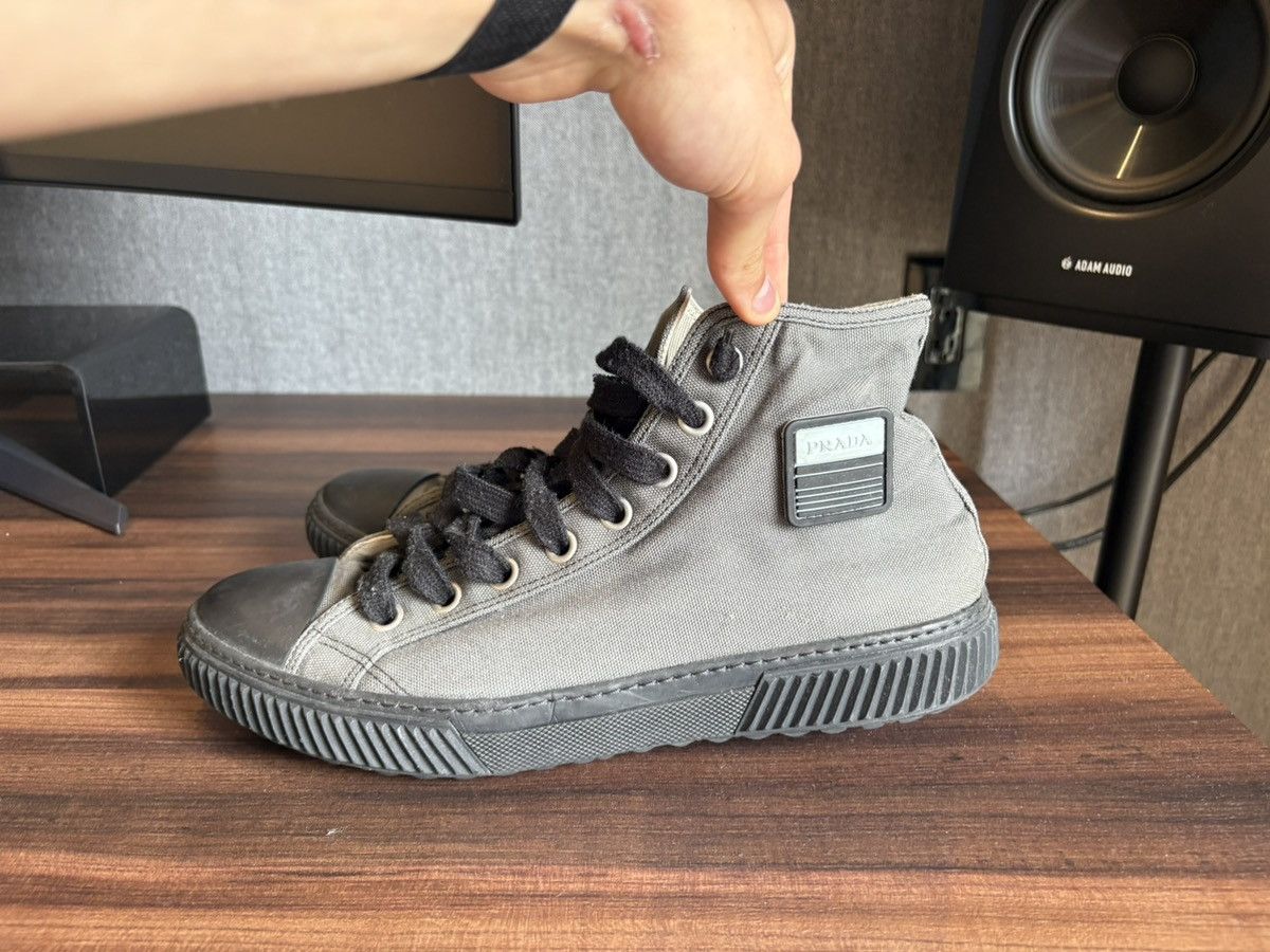 Prada Prada Grey Hight Top Sneakers 4T3218 010 F0H16 Size US 11 / EU 44 - 2 Thumbnail
