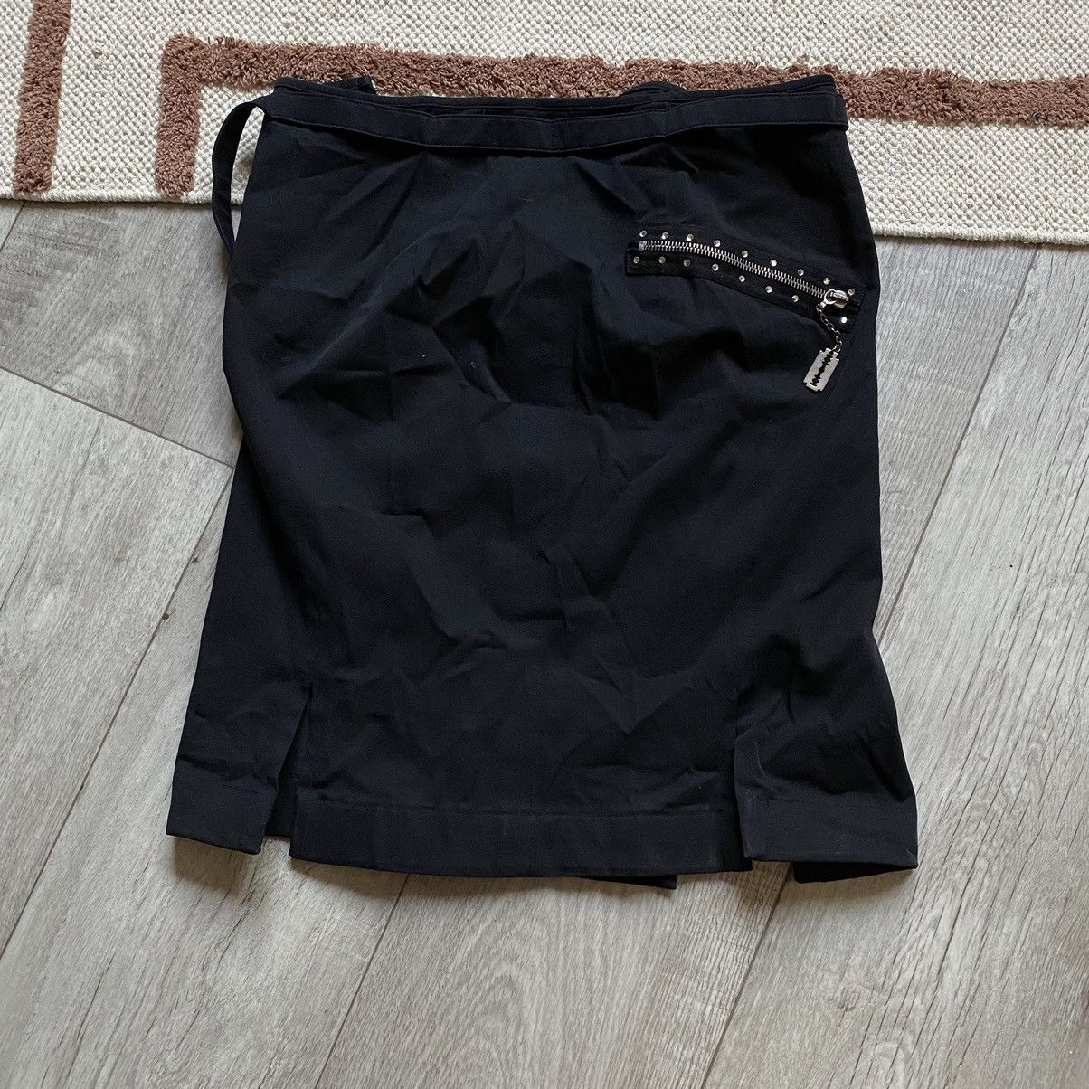 John Richmond JOHN RICHMOND Y2K AUTHENTIC MINI SKIRT Size 28" / US 6 / IT 42 - 2 Thumbnail