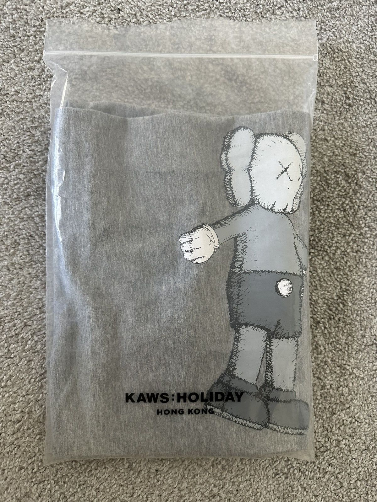 Kaws Kaws Holiday Hong Kong Tee Size US L / EU 52-54 / 3 - 5 Thumbnail