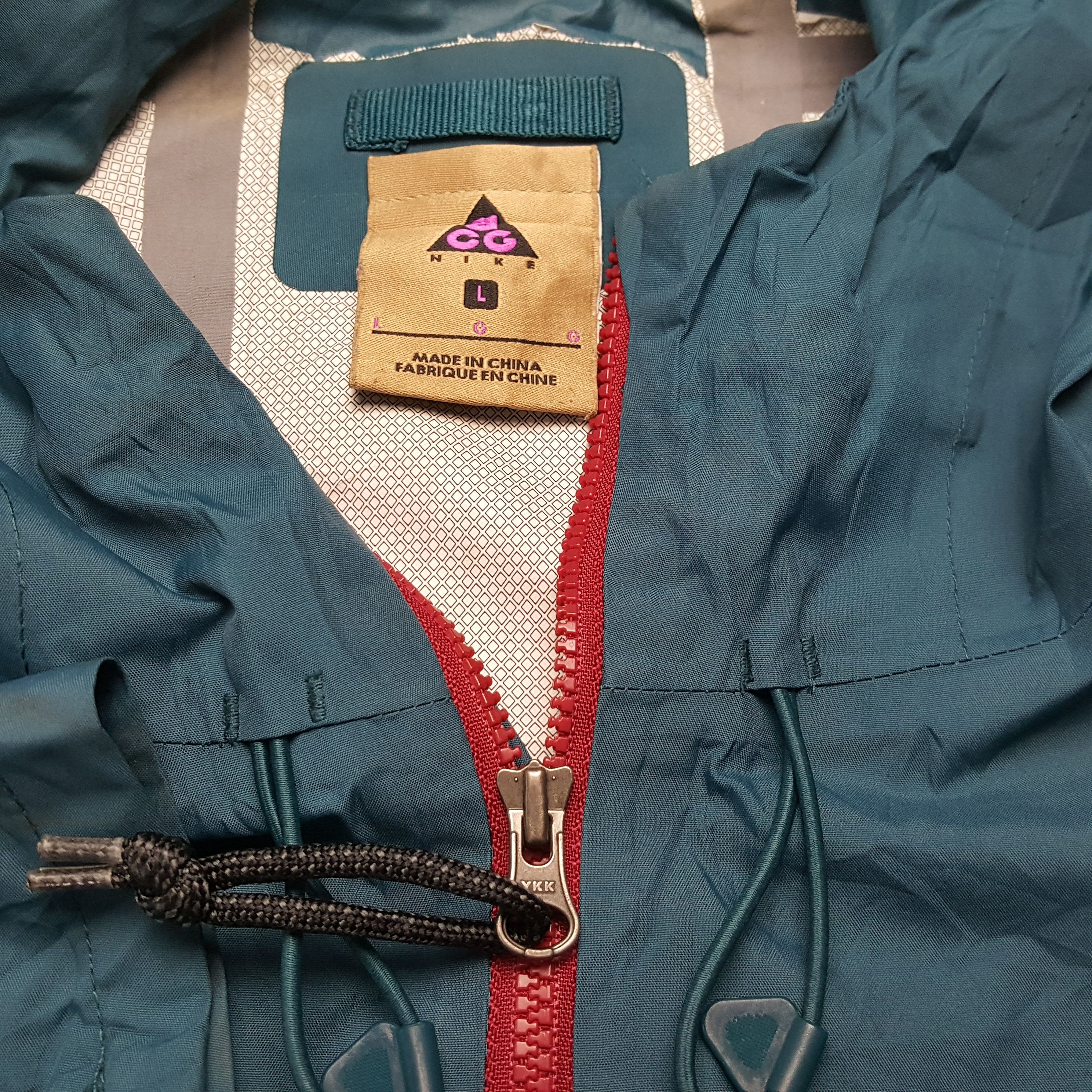 Nike ACG × Vintage NIKE ACG Small Logo Design Windbreaker Jacket Hoodies Size US L / EU 52-54 / 3 - 9 Thumbnail