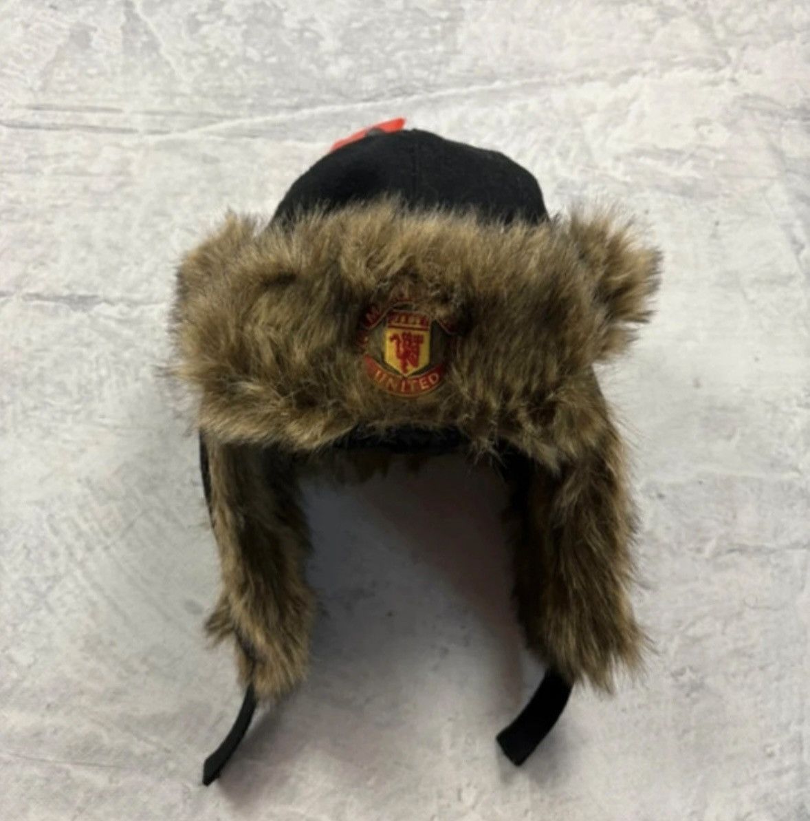Vintage Vintage Manchester United Winter Cap Hat y2k 1997 red devils Size ONE SIZE - 1 Thumbnail