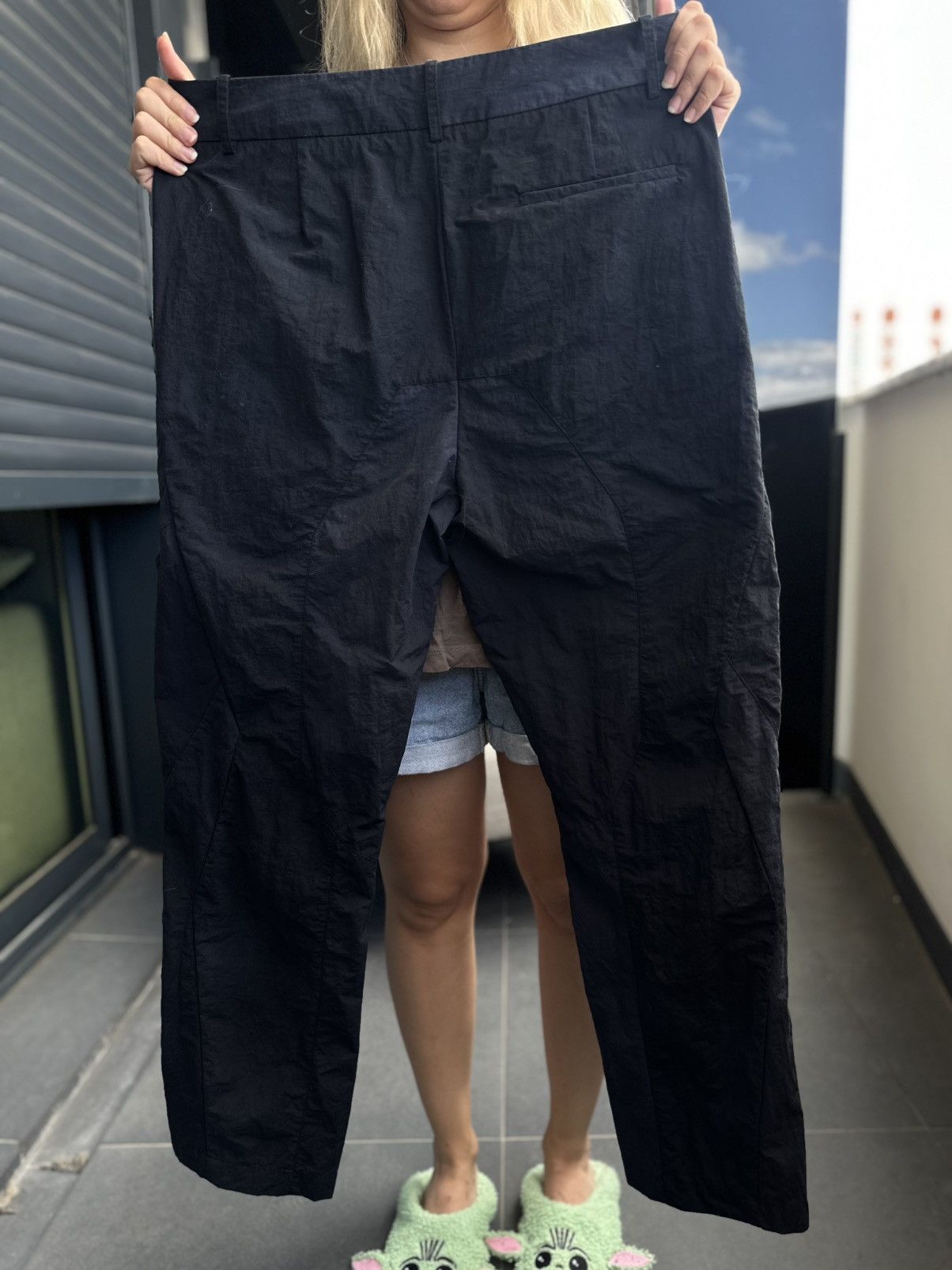 A-COLD-WALL* A-COLD-WALL* Black Polyamide Cargo Pants Size US 34 / EU 50 - 8 Thumbnail