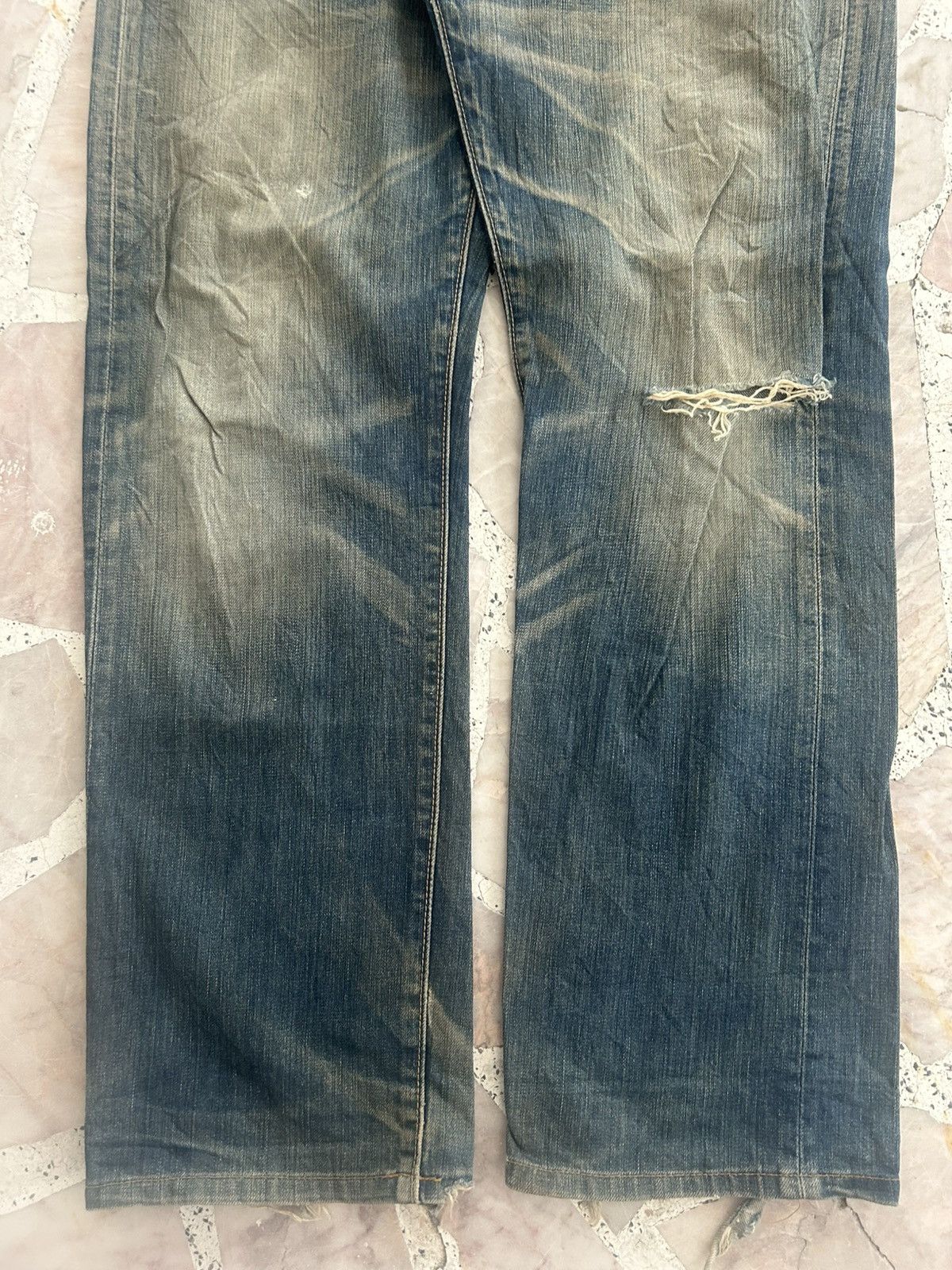 Levi's Levis 501 Japan Made Ripped Jeans Vintage Denim Size US 31 - 4 Thumbnail