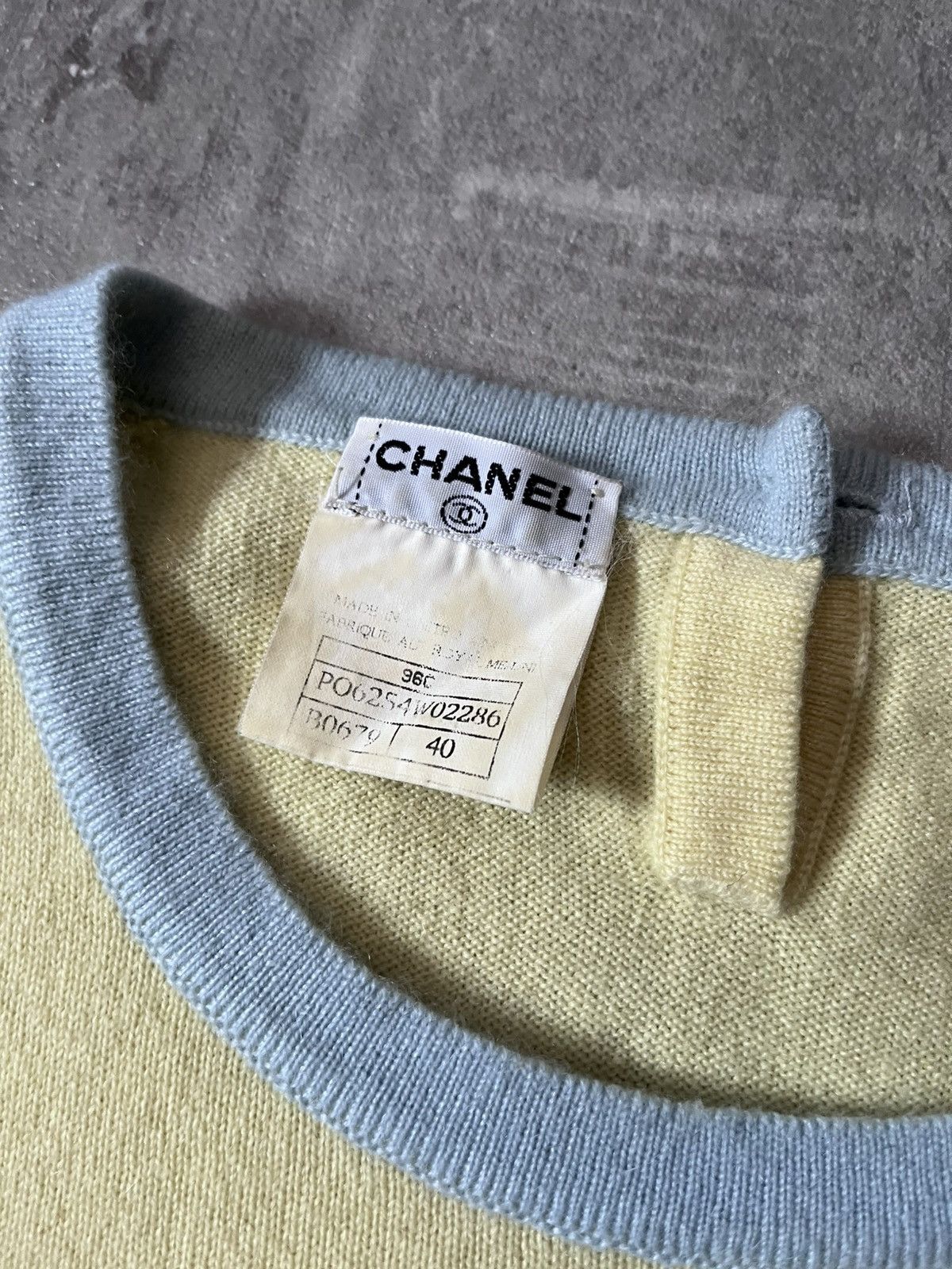 Chanel Chanel vintage cashmere yellow sleeveless sweater Size M / US 6-8 / IT 42-44 - 6 Thumbnail