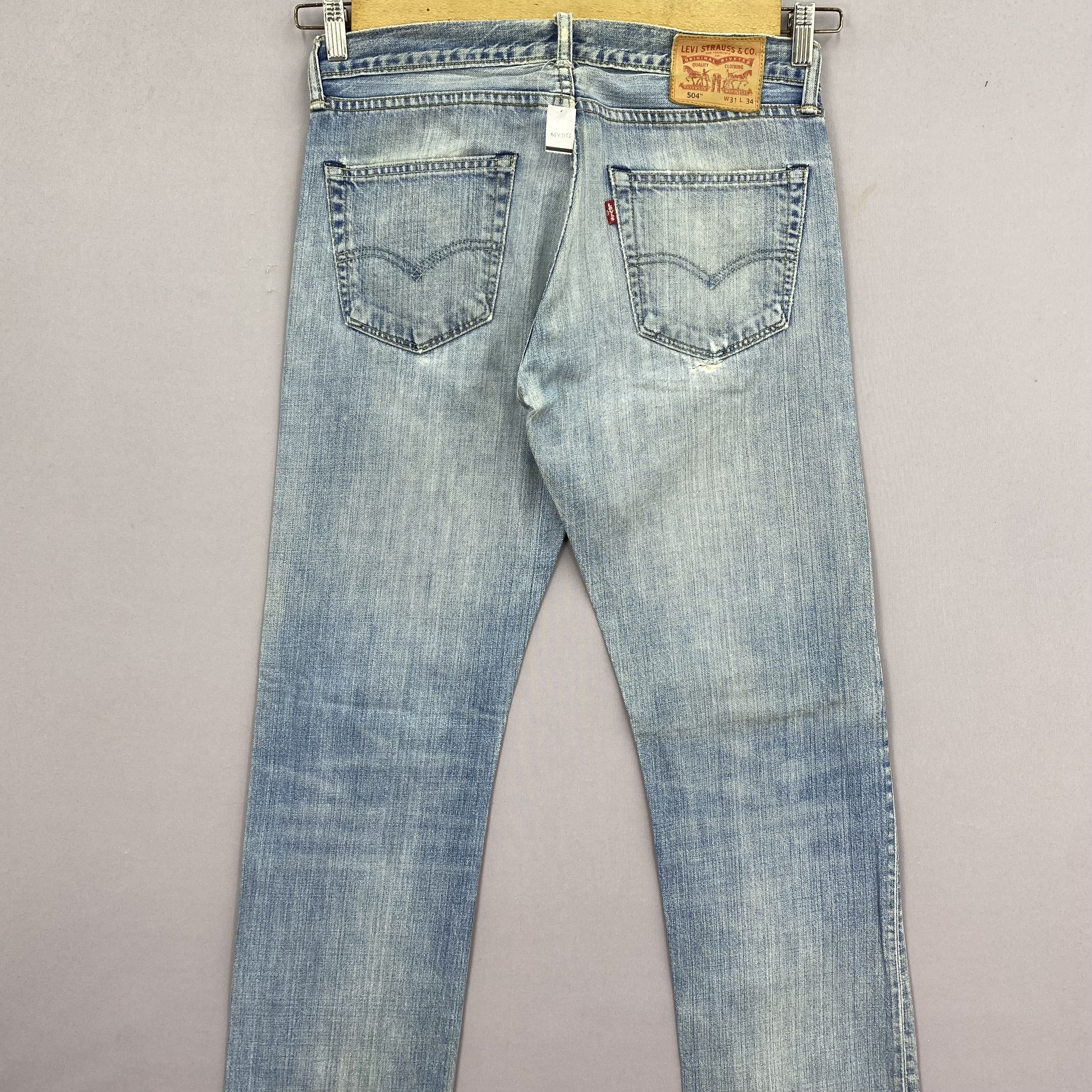 Levi's Vintage Levis Lightwash Jeans Ripped Faded Denim BS47156 Size US 32 / EU 48 - 4 Thumbnail
