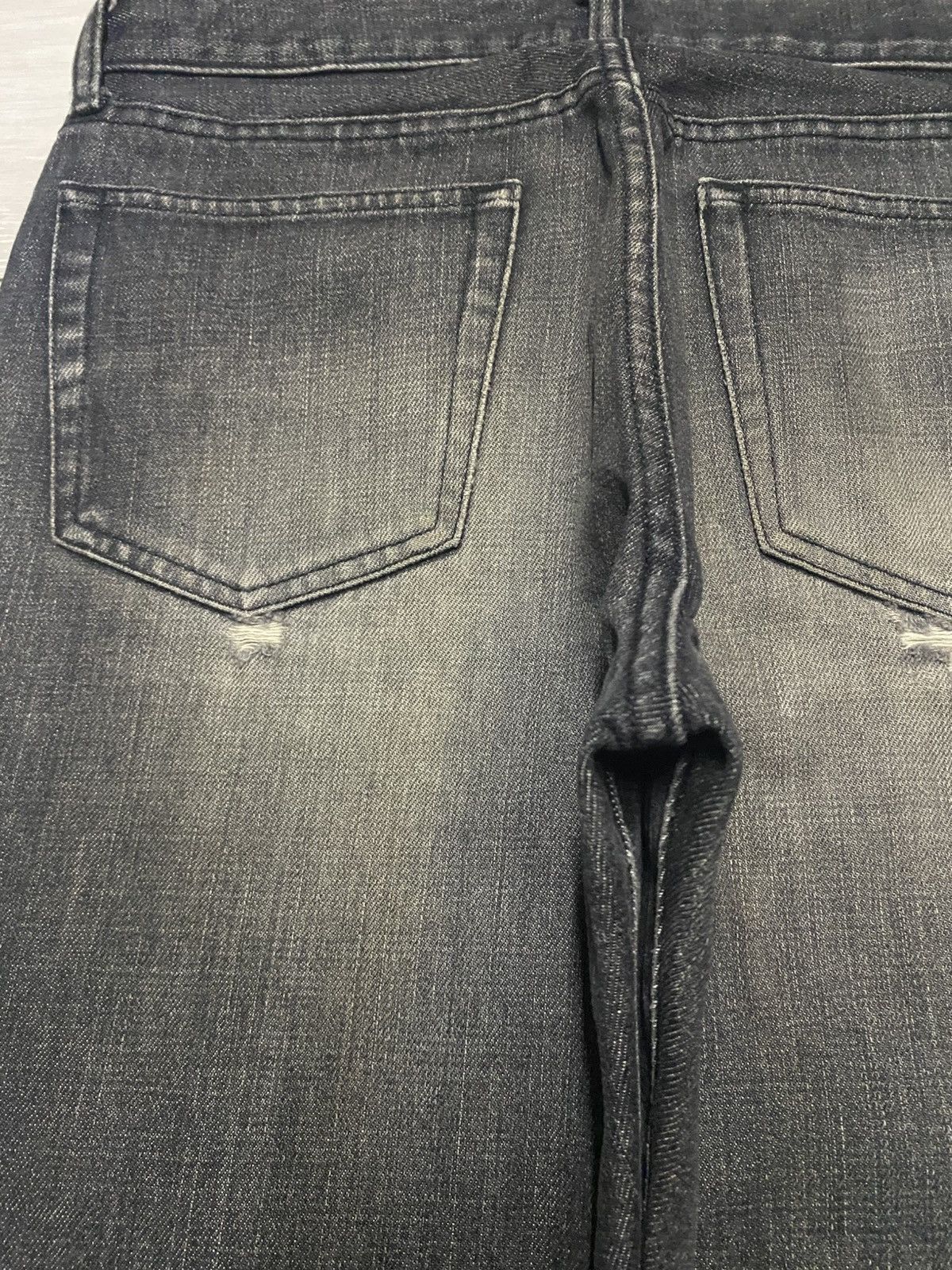 Uniqlo Vintage Japanese Brand Uniqlo Black Denim Distressed Jeans Size US 30 / EU 46 - 9 Thumbnail