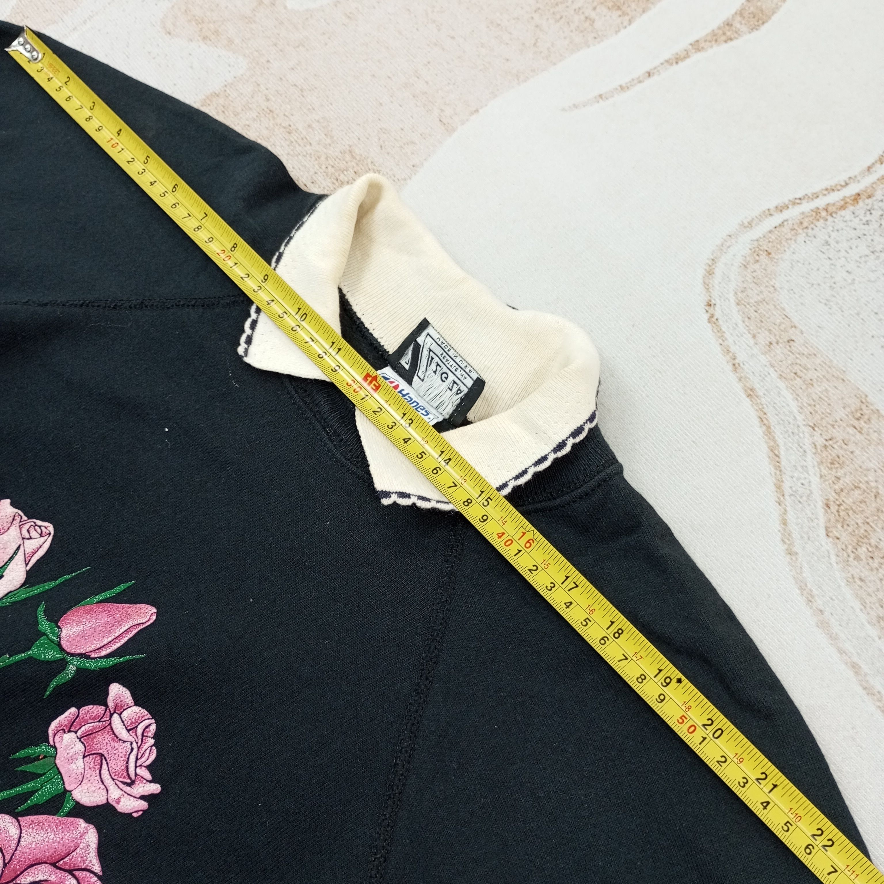 Vintage Vintage Zig Zag Flowers Collar Sweatshirt Size US L / EU 52-54 / 3 - 8 Thumbnail