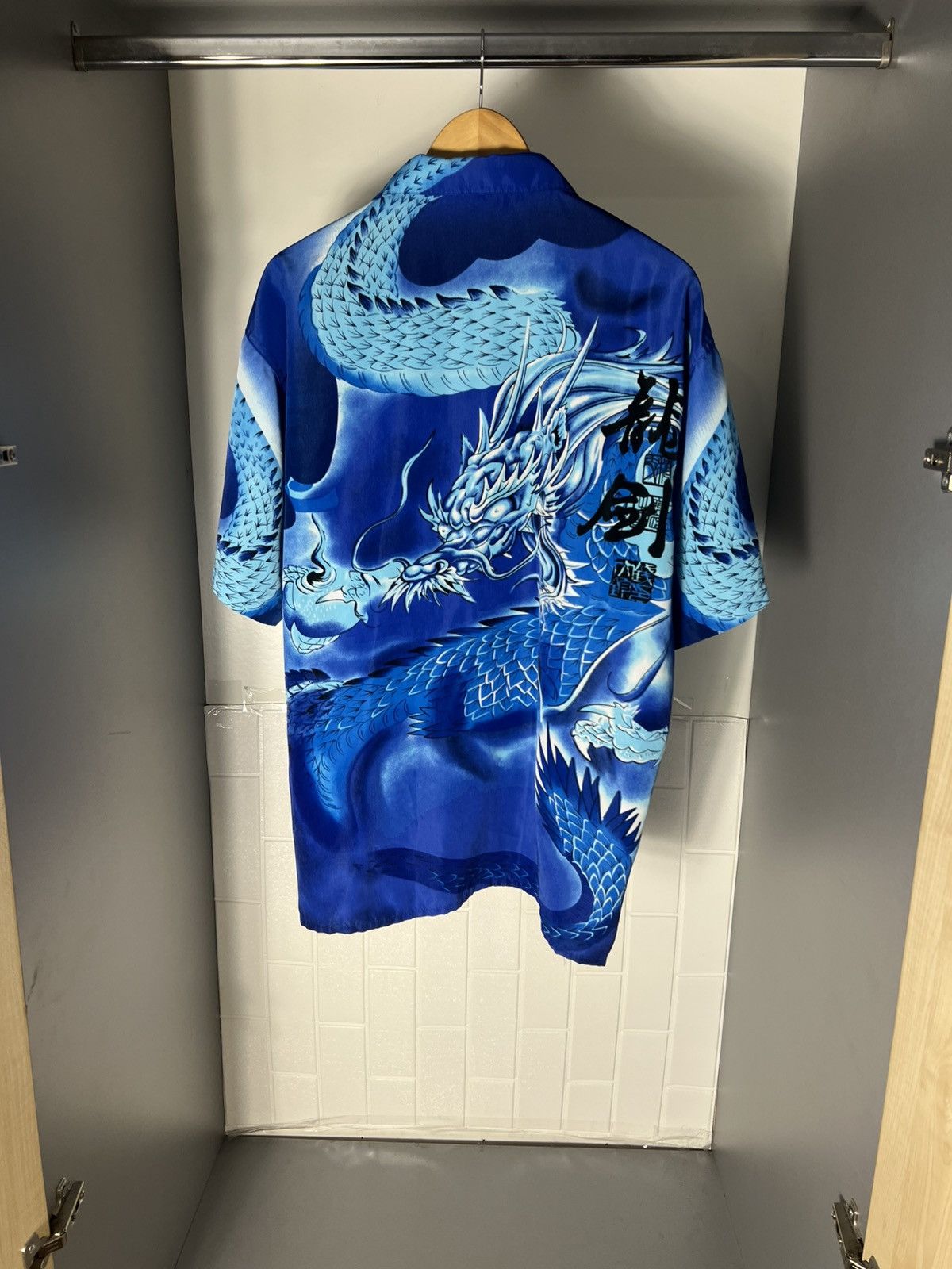 Japanese Brand VINTAGE DRAGONS HAWAII SHIRT DESIGNER JAPAN STYLE RETRO 90s Size US XL / EU 56 / 4 - 8 Thumbnail