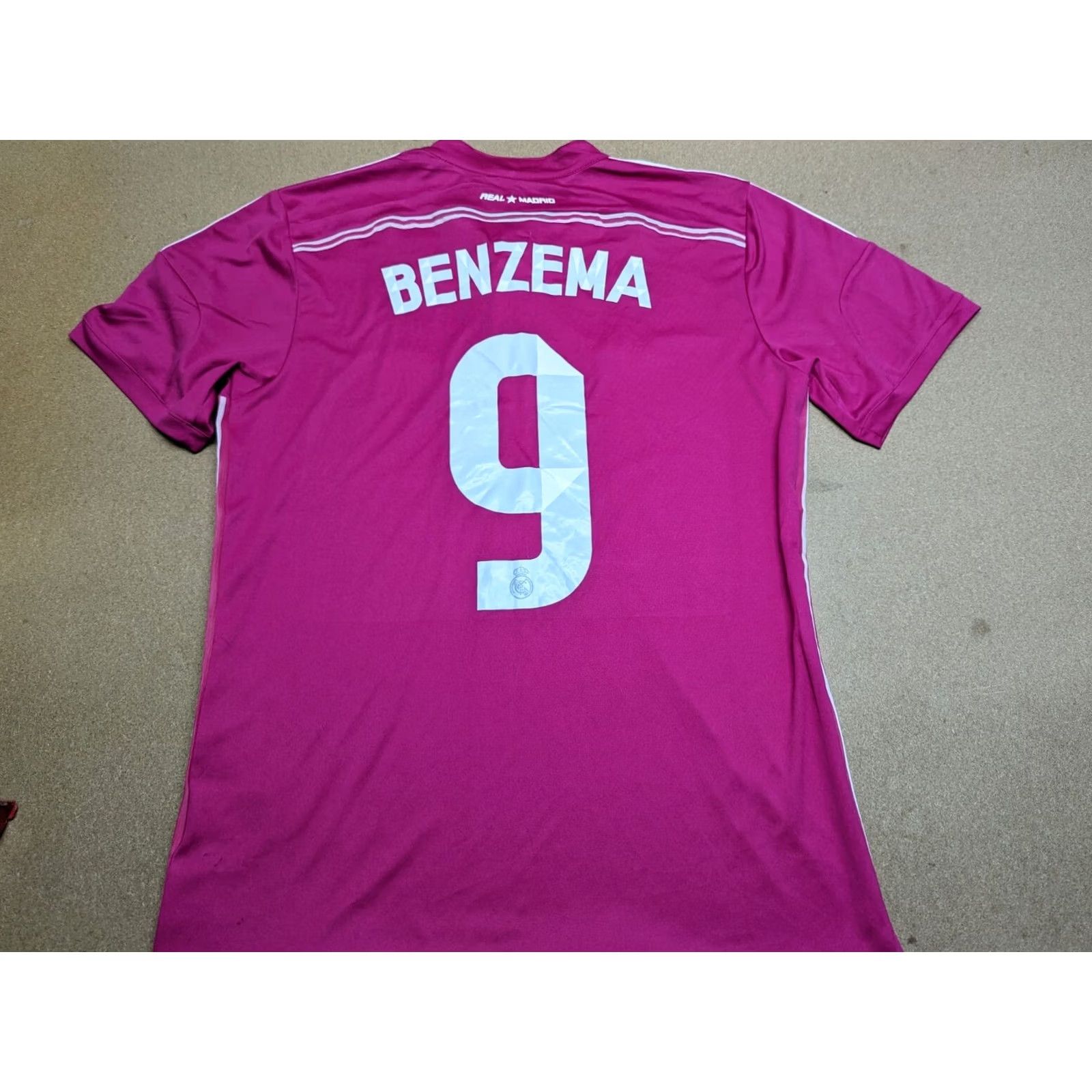 Adidas Adidas Real Madrid Benzema Jersey 2014-2015 Away Football Mens Shirt Size S Pink Short Sleeve T-Shirt Size US S / EU 44-46 / 1 - 2 Thumbnail