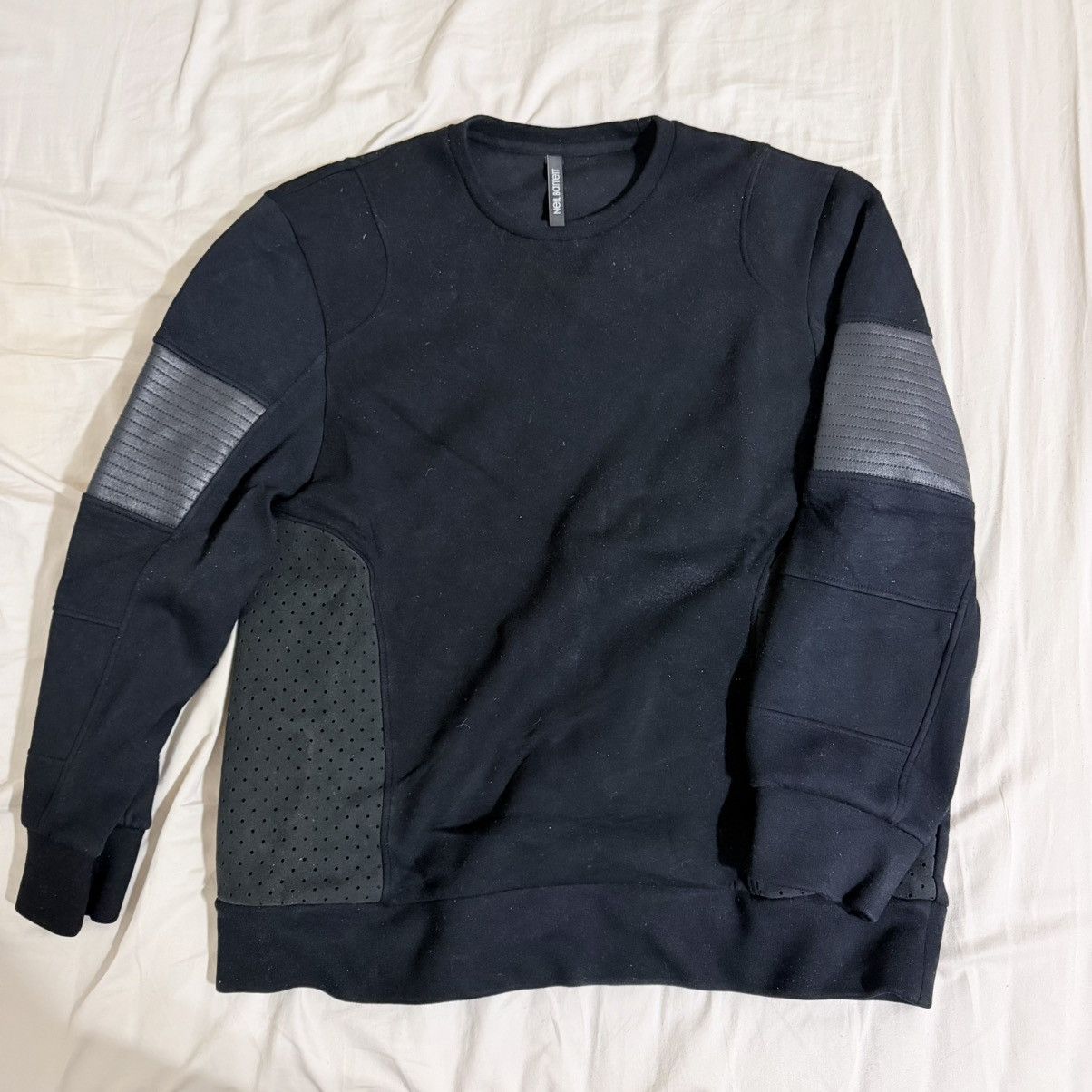 Neil Barrett Neil Barrett Leather patch crewneck Size US XL / EU 56 / 4 - 1 Thumbnail