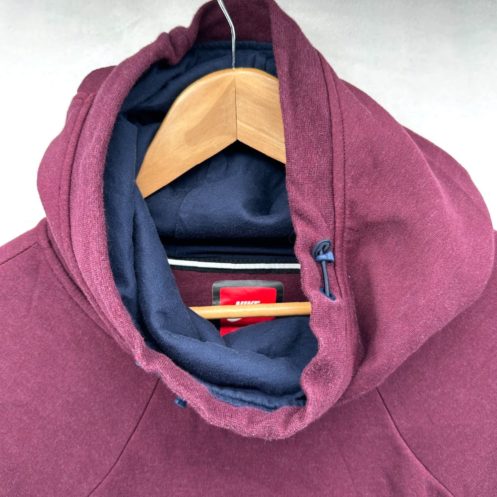 Nike Nike Pullover Hoodie Red Unisex Adults Small Funnel Neck Pockets Long Sleeve Shirt Mens Womens Size S / US 4 / IT 40 - 3 Thumbnail