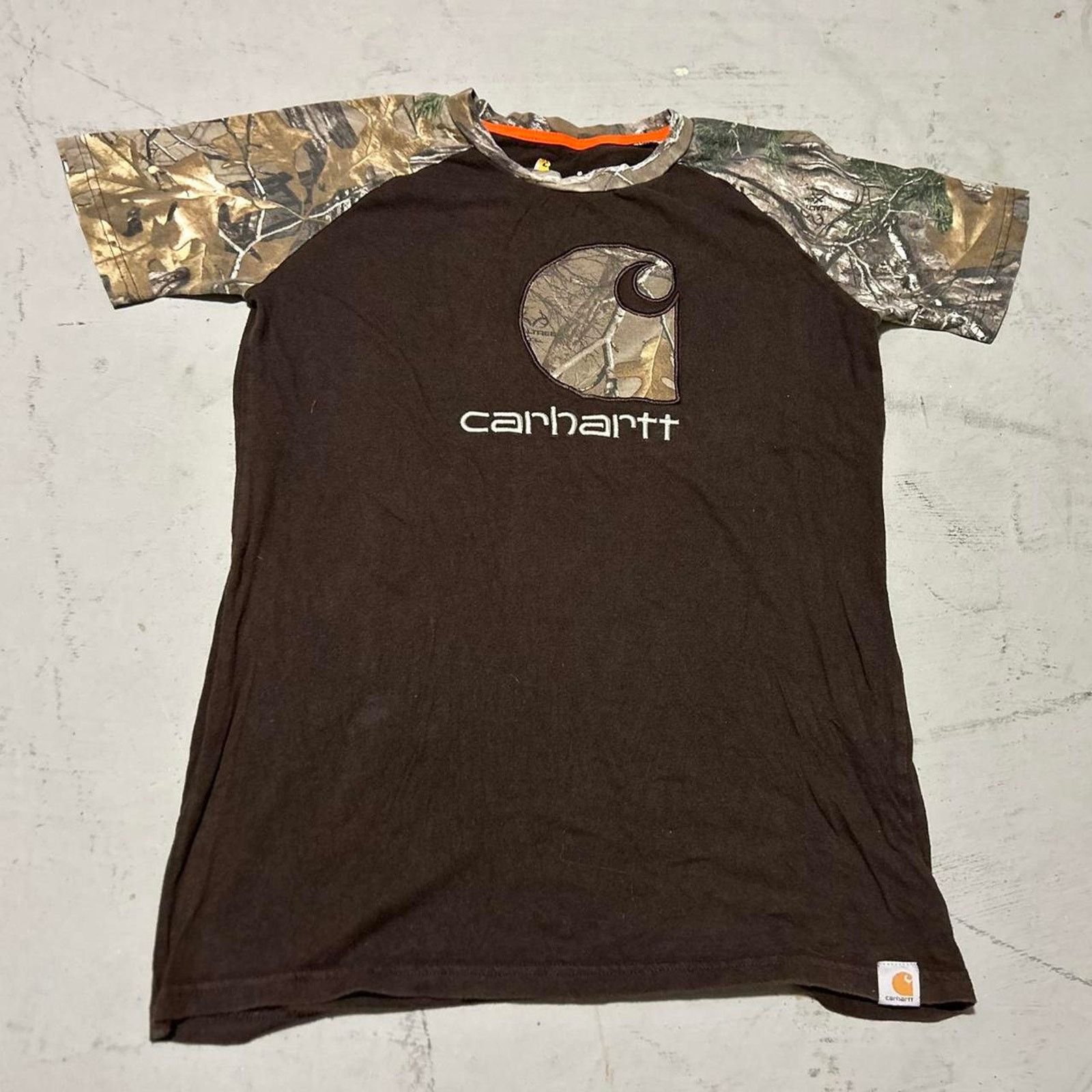 Carhartt Carhartt Brown T-Shirt with Camo Shoulders and Logo Size US S / EU 44-46 / 1 - 1 Thumbnail