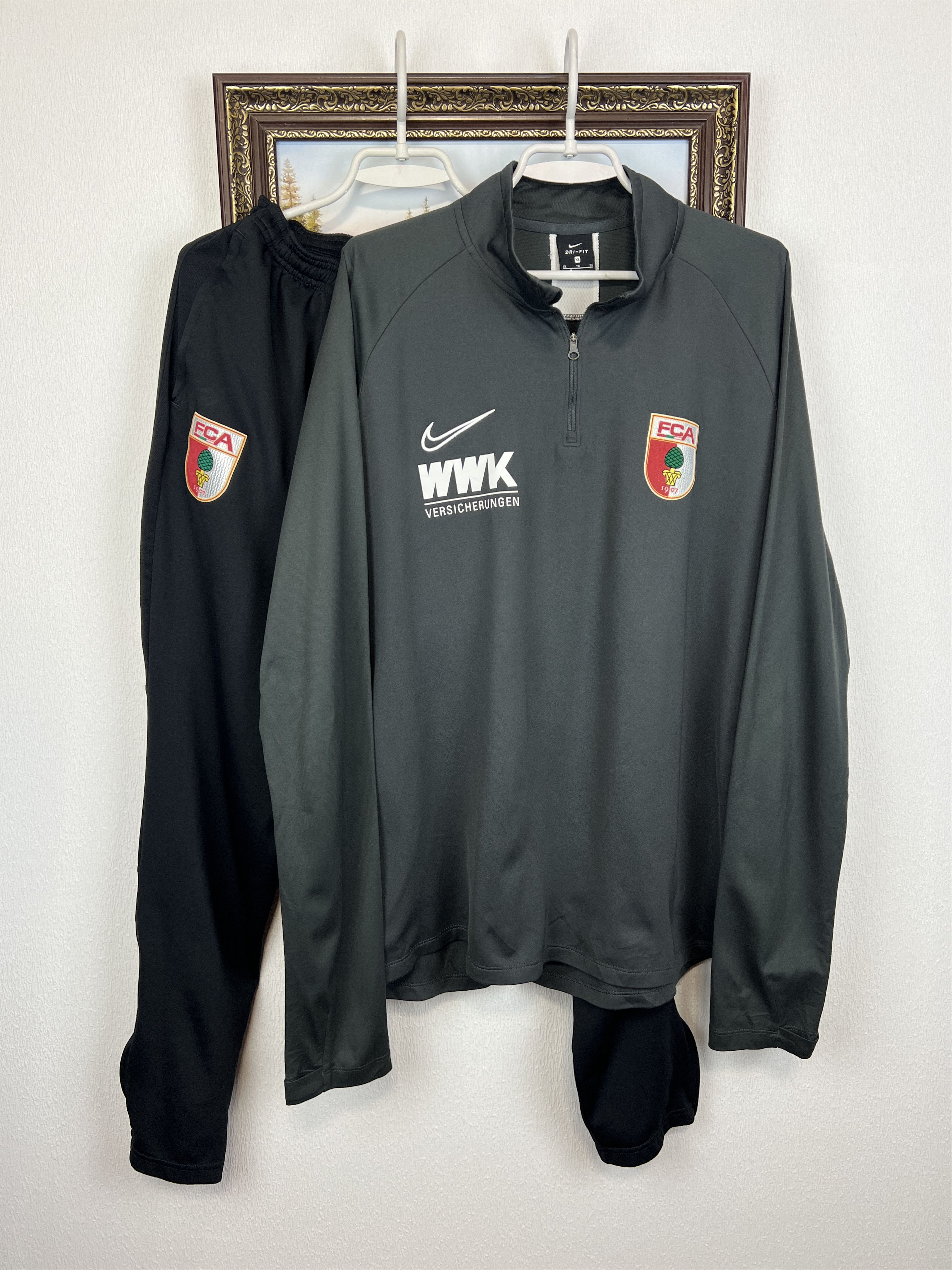 Nike Augsburg Football Athletic Suit Soccer Set Jacket Pants Size US XL / EU 56 / 4 - 1 Thumbnail
