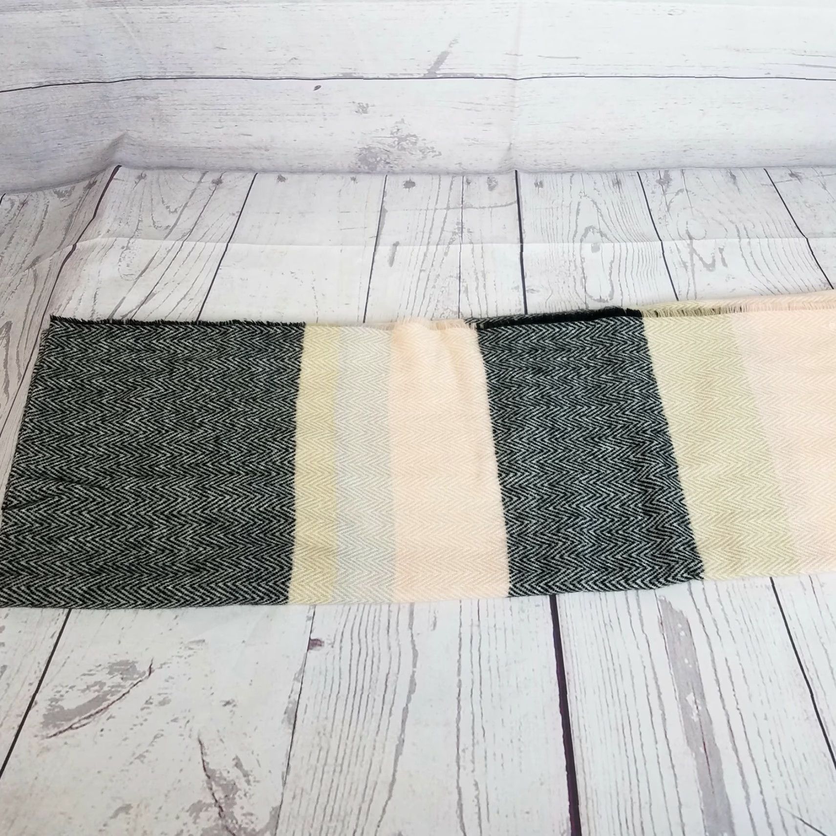 Isaac Mizrahi VINTAGE Isaac Mizrahi Scarf Women's Acrylic Herringbone Pink Black Tan 26" x 74" - Scarf Womens Size ONE SIZE - 2 Thumbnail