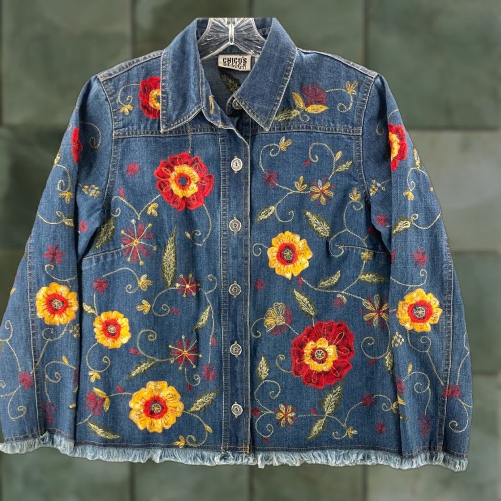 Vintage CHICOS Denim Shirt Floral Embroidered Button Front Blue, Cotton, Long Sleeve, Collared, Casual Womens, Size 0, Regular Fit, Blue Denim Shirt Women Size XS / US 0-2 / IT 36-38 - 1 Thumbnail