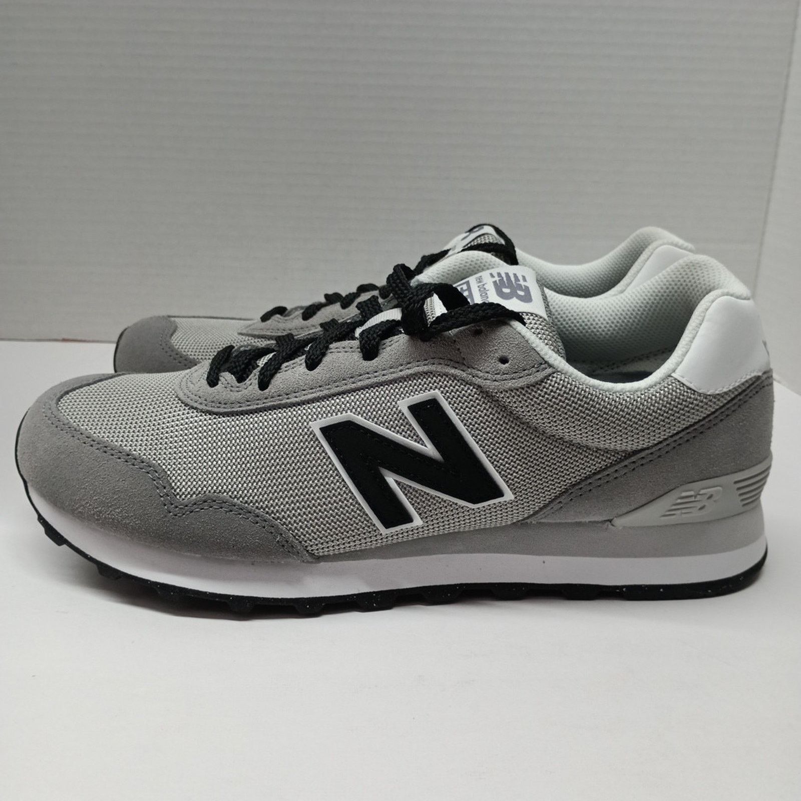 New Balance New Balance Unisex 515 Gray Sneakers Men's 8 Women's 9.5 Size US 8 / EU 41 - 4 Thumbnail