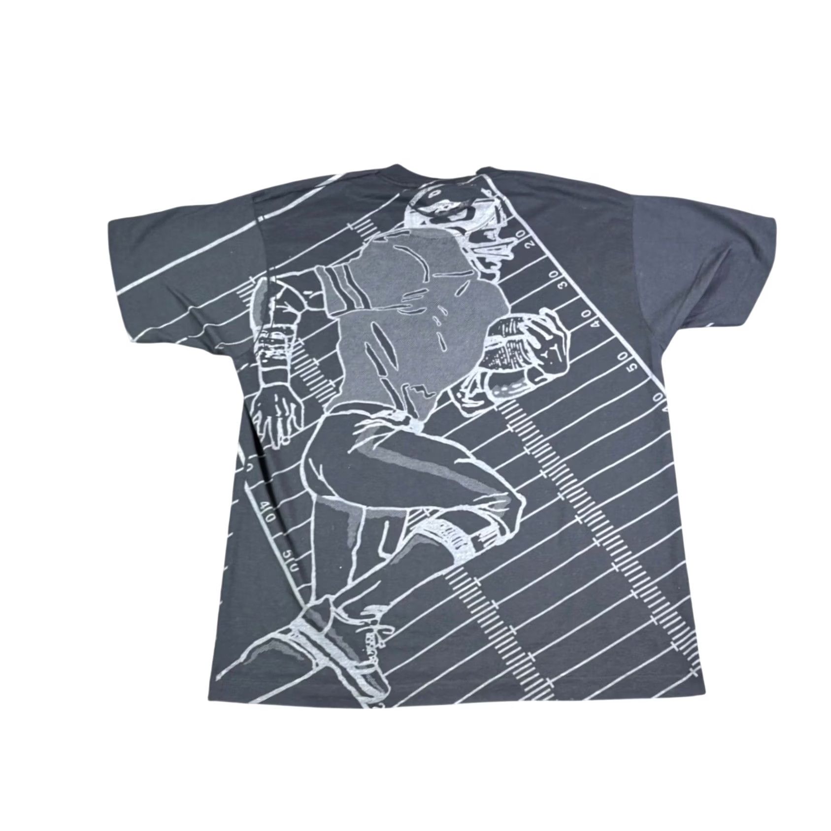 Vintage VINTAGE Screen Stars Best Football Graphic T-Shirt XL Black All Over Print 90s Mens Size US XL / EU 56 / 4 - 2 Thumbnail