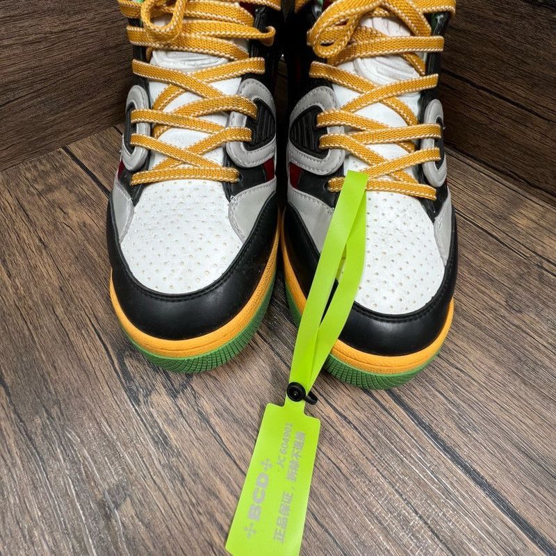 Gucci GUCCI Fashionable Low-Top Sneakers with Multicolor Design - Size US 8 / EU 41 - 3 Thumbnail