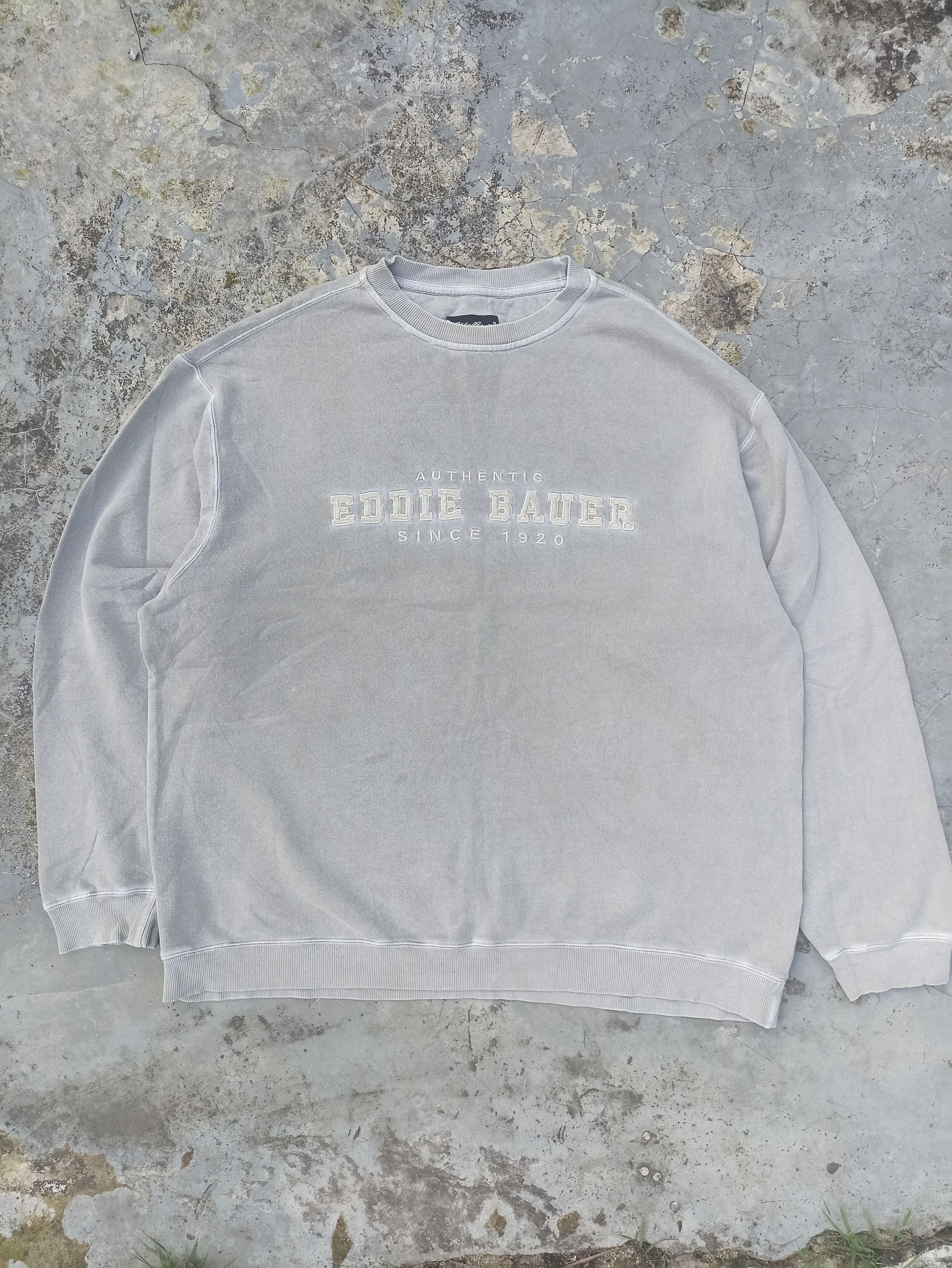 Eddie Bauer Vintage 90s Vtg Eddie Bauer sweatshirt spell out embroidery Size US XL / EU 56 / 4 - 1 Thumbnail