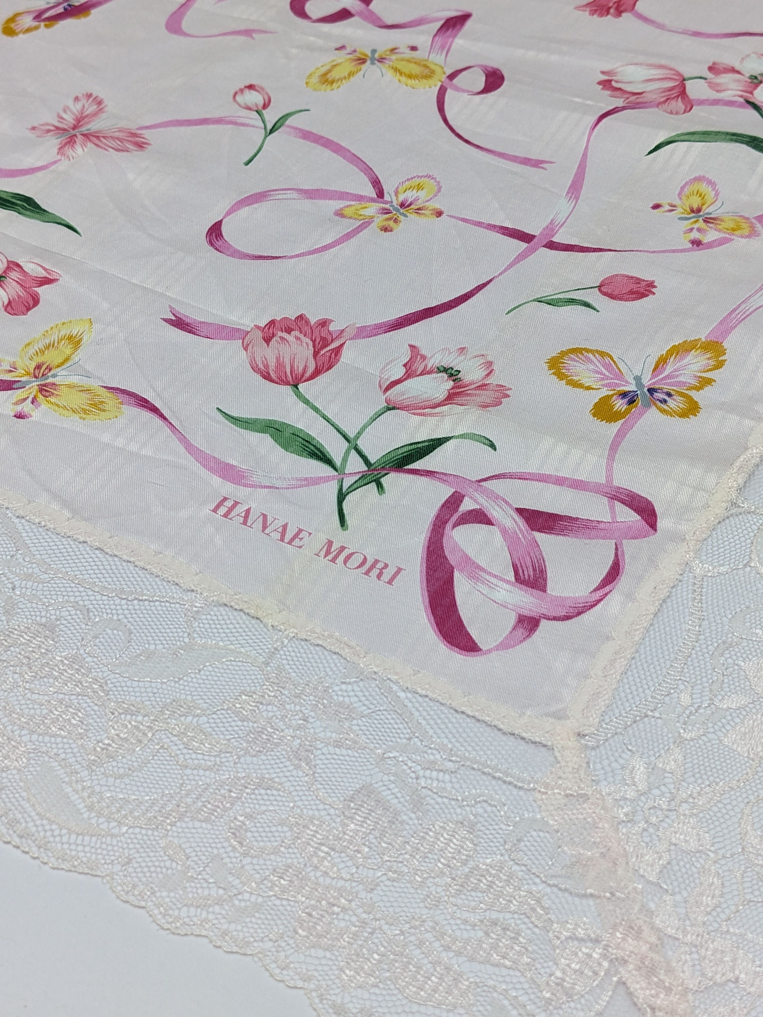 Hanae Mori Hanae Mori Handkerchief featuring Tulips and Lace Trim Size ONE SIZE - 2 Thumbnail