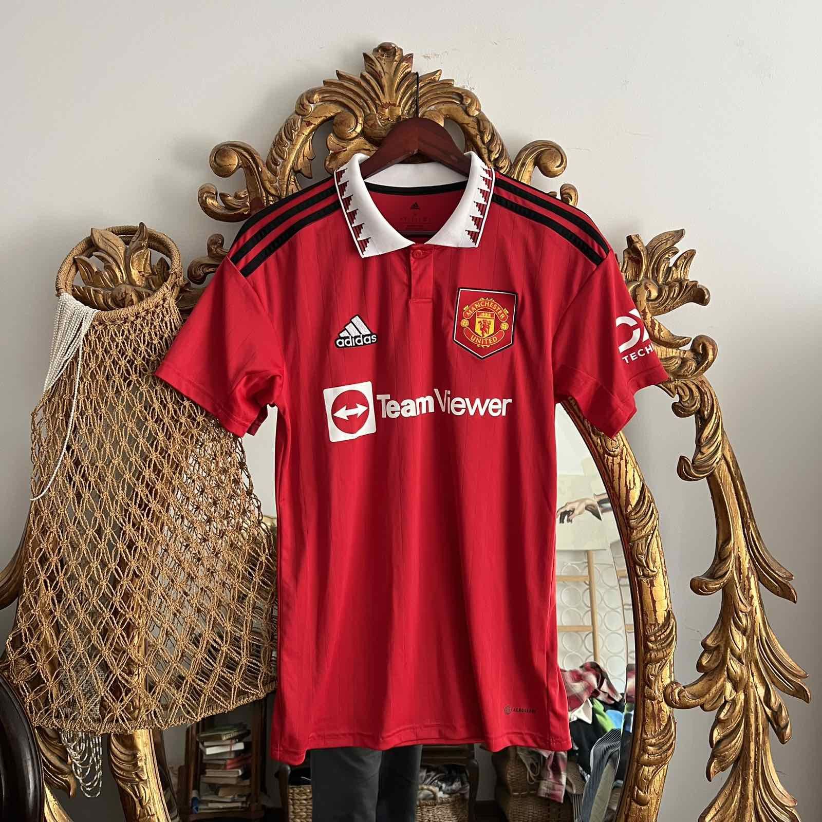 Adidas RARE Manchester United Adidas 2022 Home Football Jersey Sz S Size US S / EU 44-46 / 1 - 1 Thumbnail