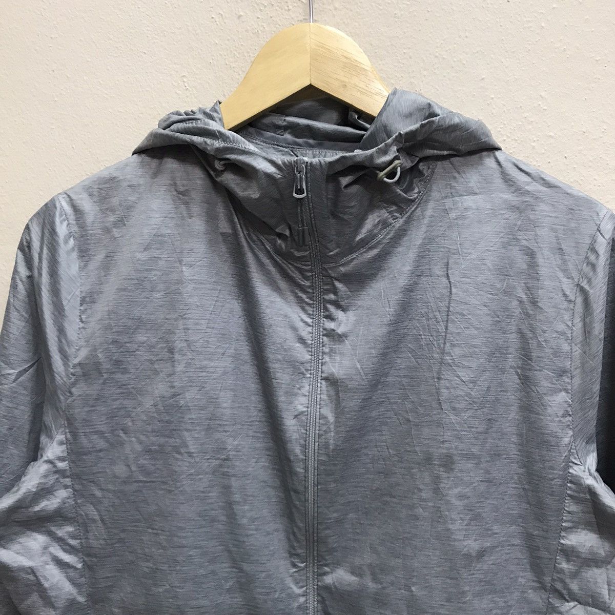 Japanese Brand Uniqlo Running Windbreaker Jacket Hoodie Size S / US 4 / IT 40 - 10 Thumbnail