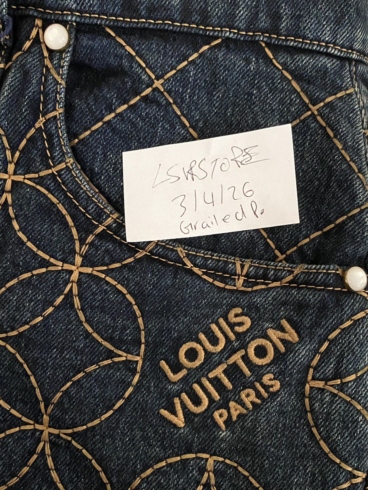 Louis Vuitton × Nigo Louis Vuitton x Nigo Embroidered Workwear shorts 1AILV7 30 Size US 30 / EU 46 - 9 Thumbnail