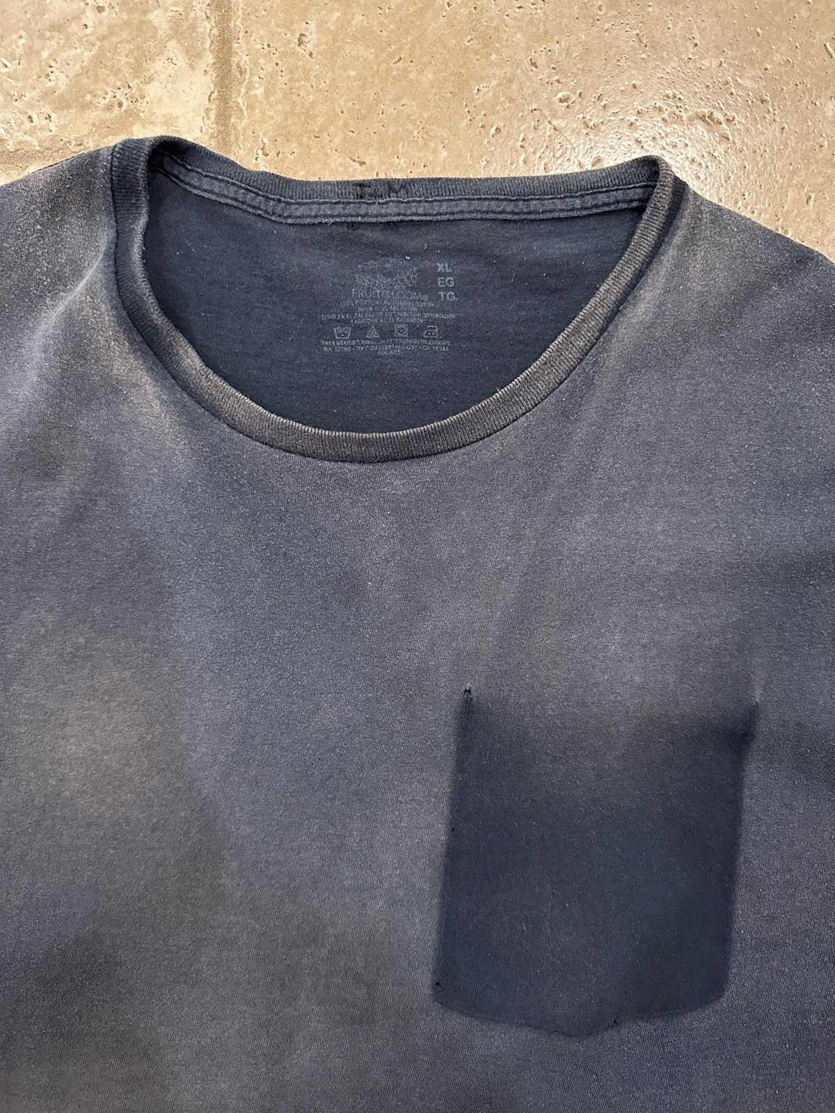 StraightFaded Vintage Blank Faded Black Late 90s Tee Size US XL / EU 56 / 4 - 9 Thumbnail