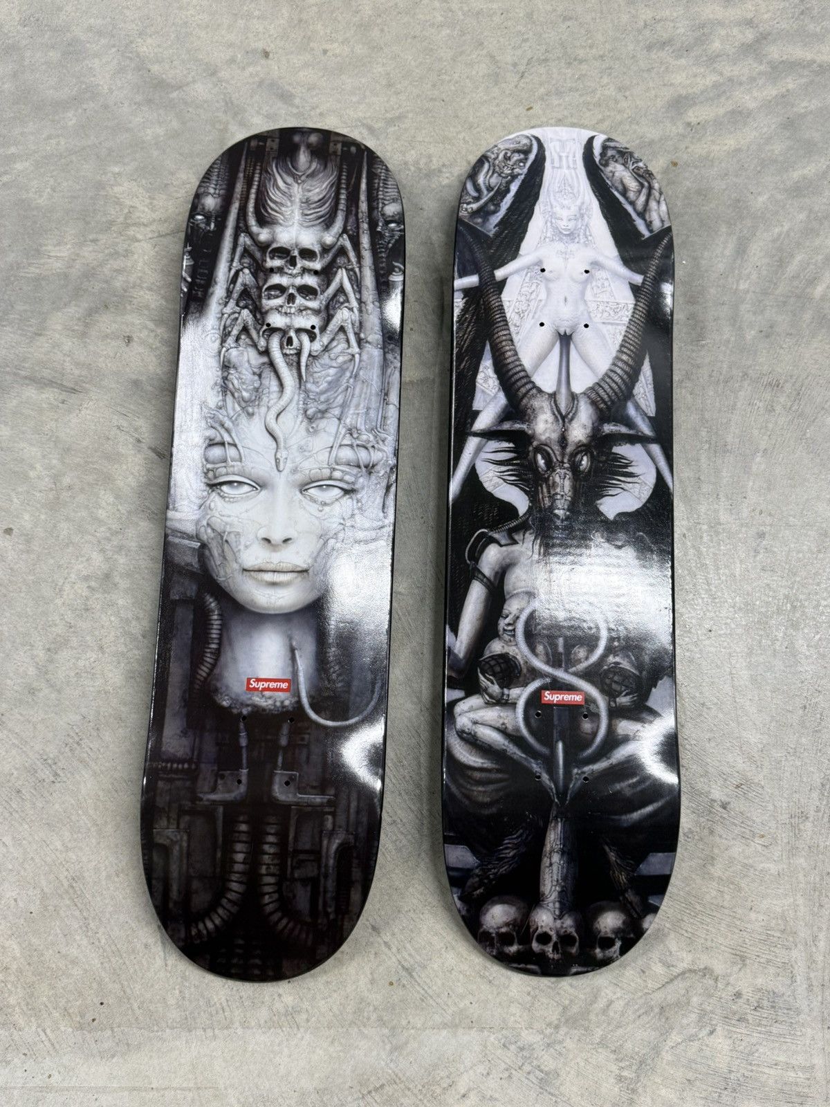 Supreme Supreme F/W14 H.R. Giger The Spell lV & Li ll Deck Set Size ONE SIZE - 1 Thumbnail