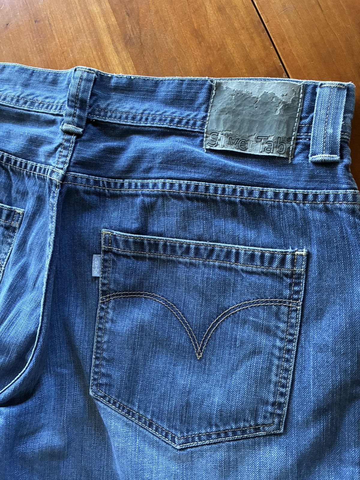 Levi's Vintage Levis Silvertab baggy denim shorts Size US 36 / EU 52 - 2 Thumbnail