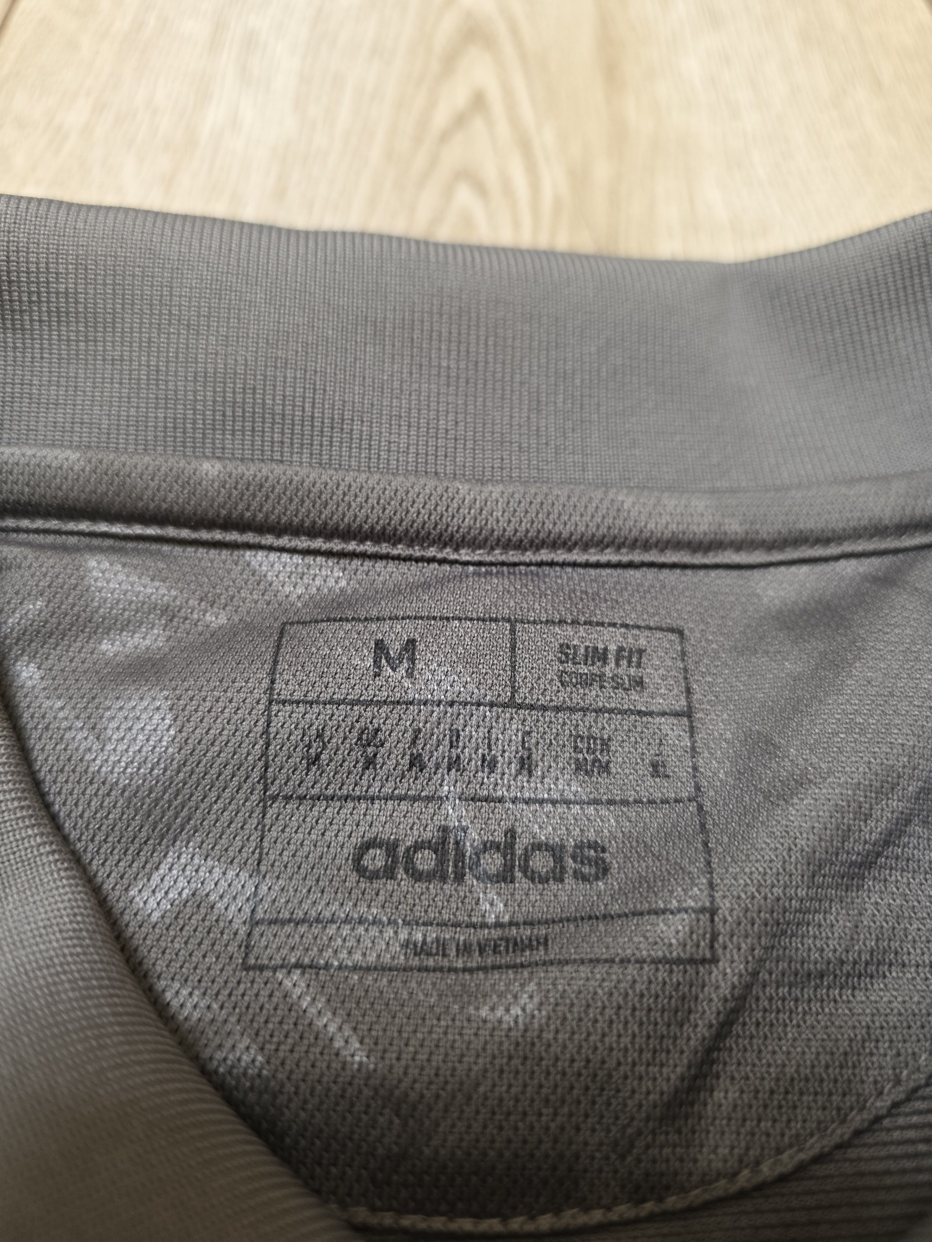 Adidas REAL MADRID 2024 2025 THIRD FOOTBALL SHIRT SOCCER JERSEY Size US M / EU 48-50 / 2 - 7 Thumbnail