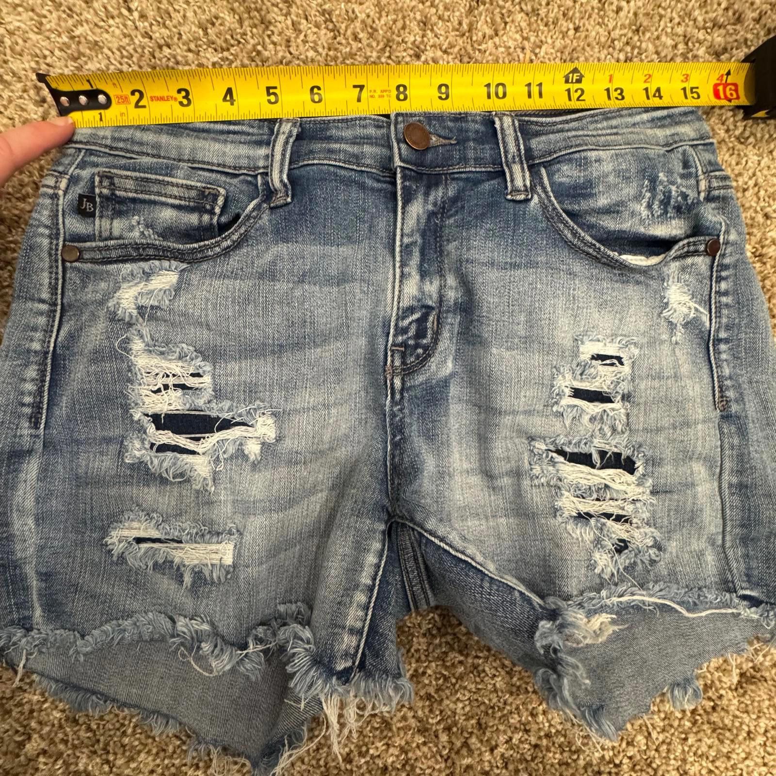 Other Judy Blue Distressed Denim Shorts Medium Size 32" / US 10 / IT 46 - 1 Thumbnail