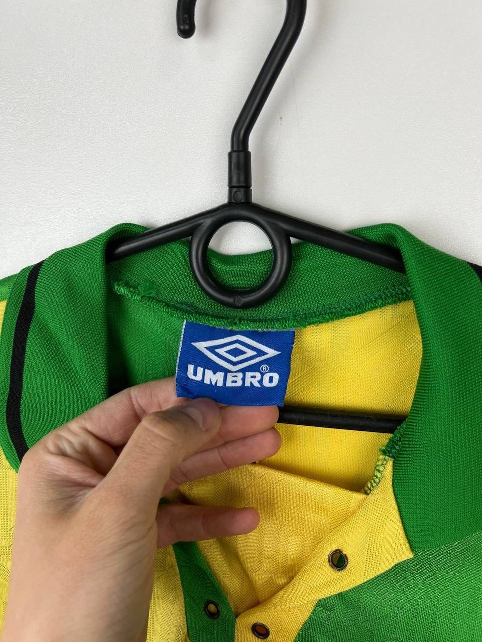 Vintage Manchester United Umbro Sharp retro Replica t-shirts size S Size US S / EU 44-46 / 1 - 4 Thumbnail