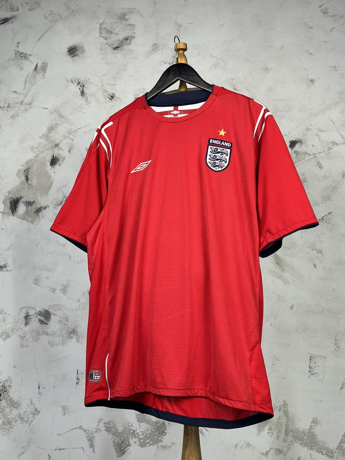 Umbro Vintage 2004 - 2006 Umbro England Jersey Shirt Size L - XL Size US XL / EU 56 / 4 - 1 Thumbnail