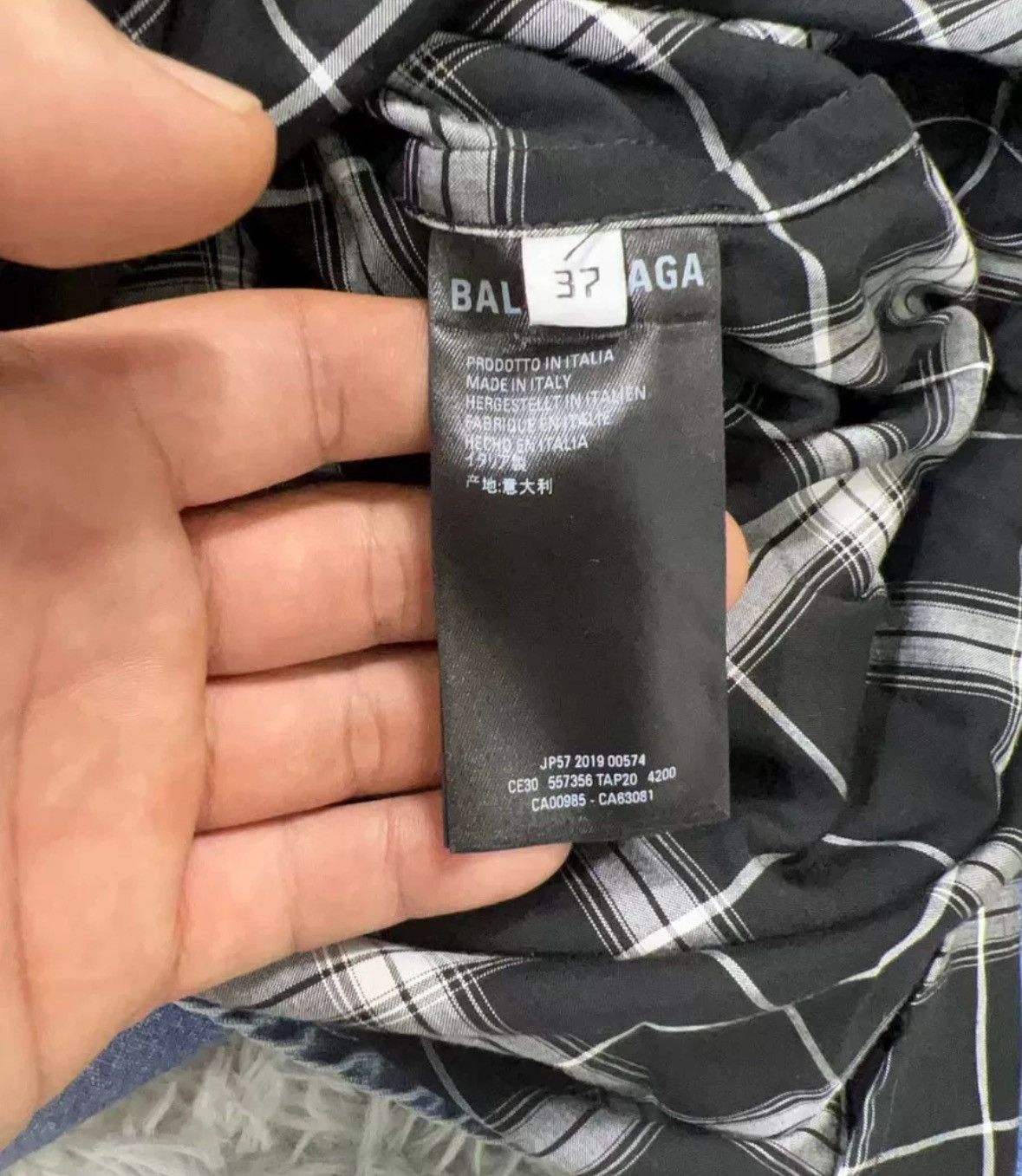 Balenciaga balenciaga Fake two denim jackets 2410-Nextarrow Size US M / EU 48-50 / 2 - 6 Thumbnail