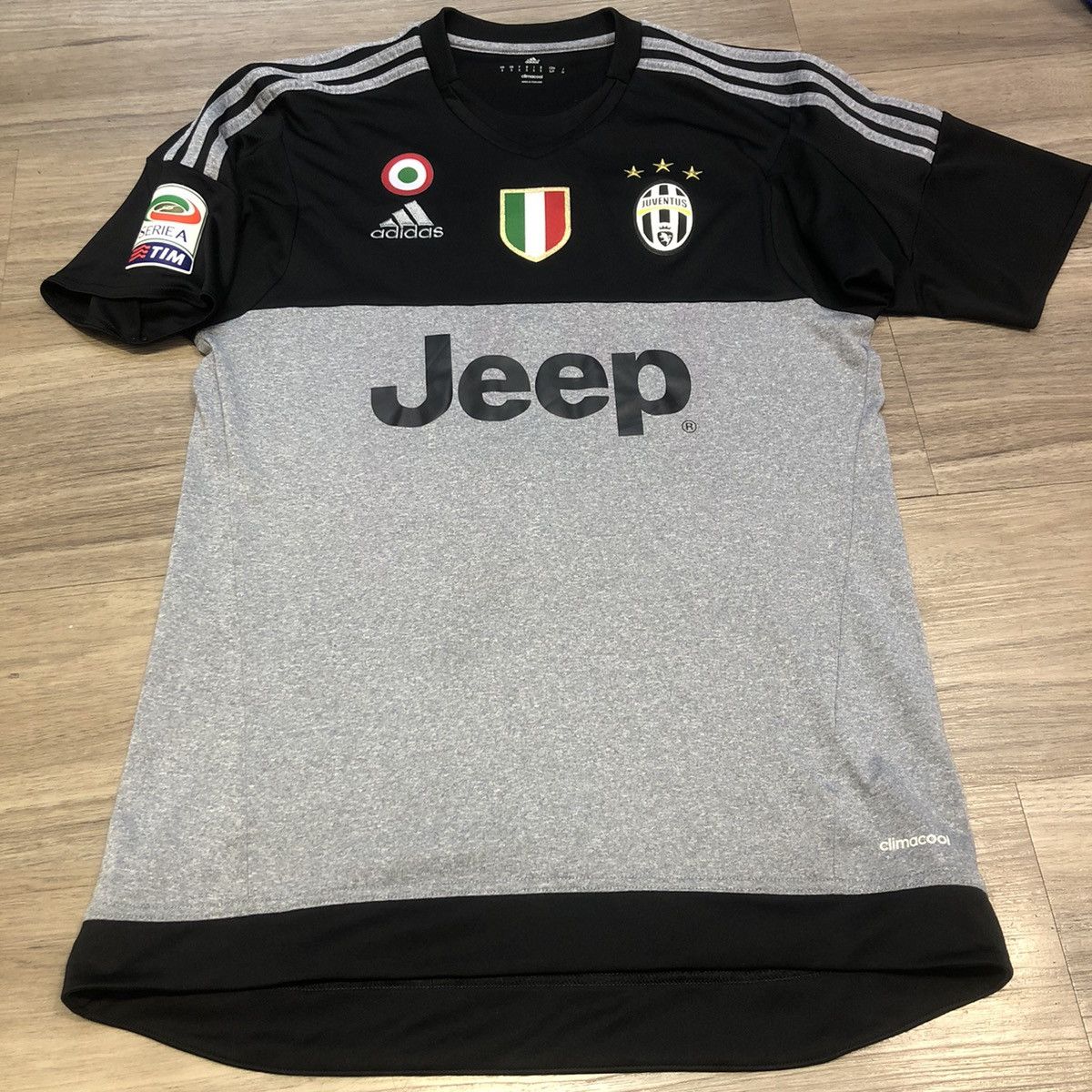 Juventus jersey goalkeeper deals