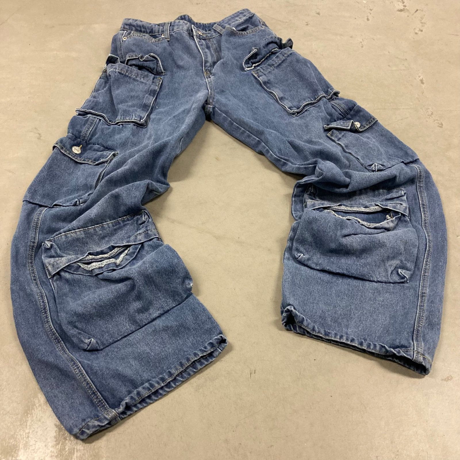 Vintage vintage y2k cargo jeans 28x30 Size US 28 / EU 44 - 1 Thumbnail
