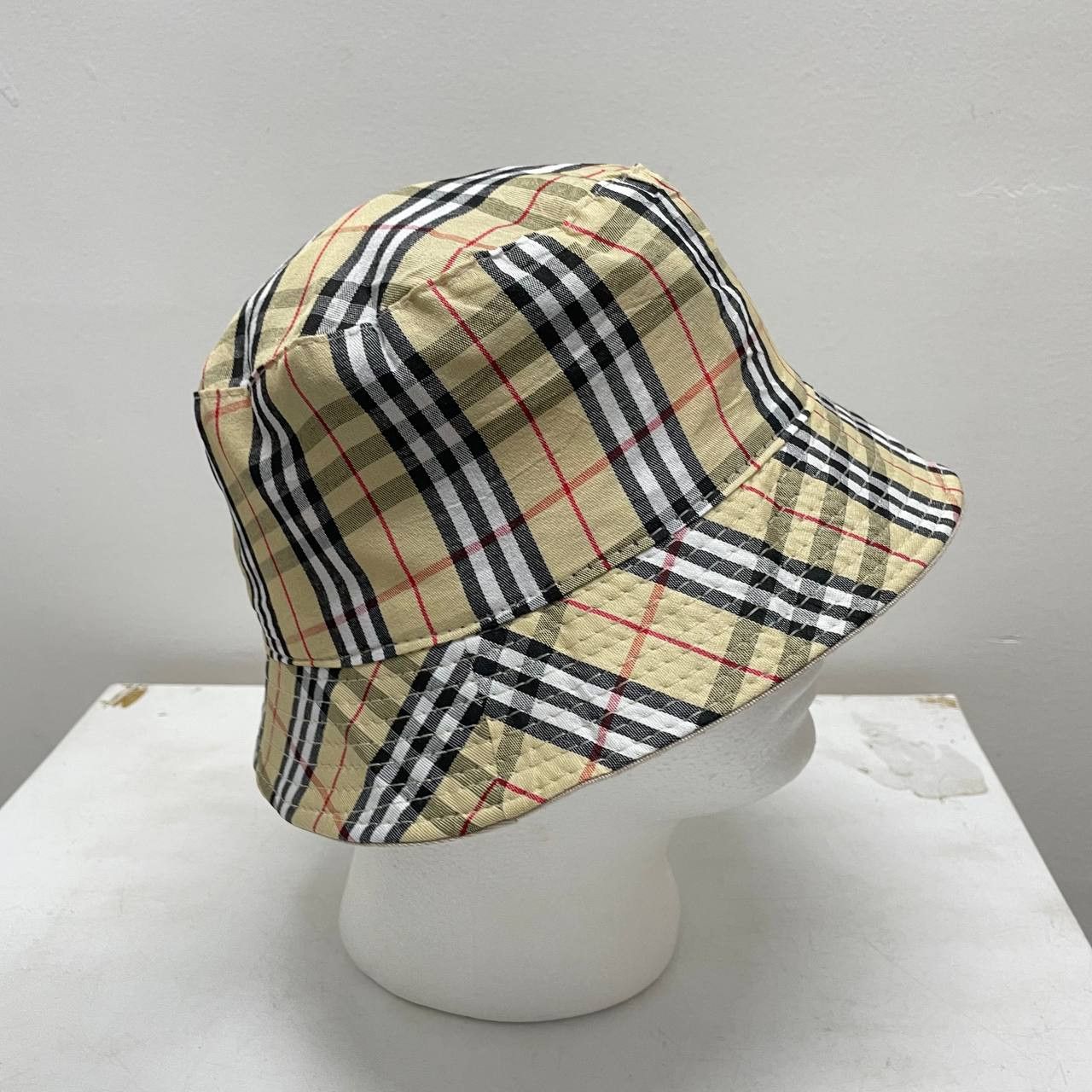 Vintage ⭐️SALE⭐️ BUCKET HAT CHECK PRINT BURBERRY Size ONE SIZE - 4 Thumbnail