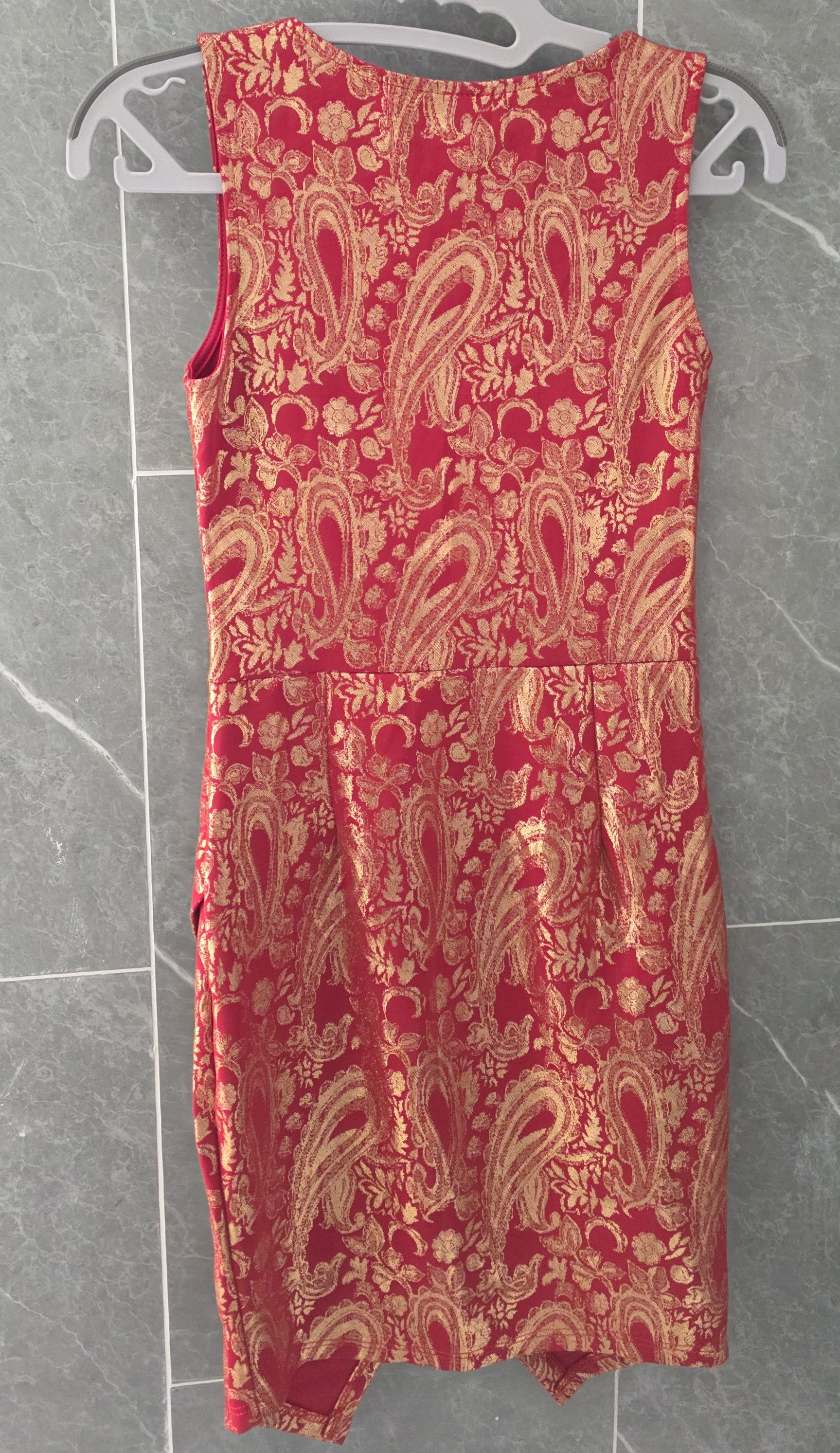 Other NWOT Love Culture Red Gold Foil Wrap Dress Size S Size S / US 4 / IT 40 - 2 Thumbnail