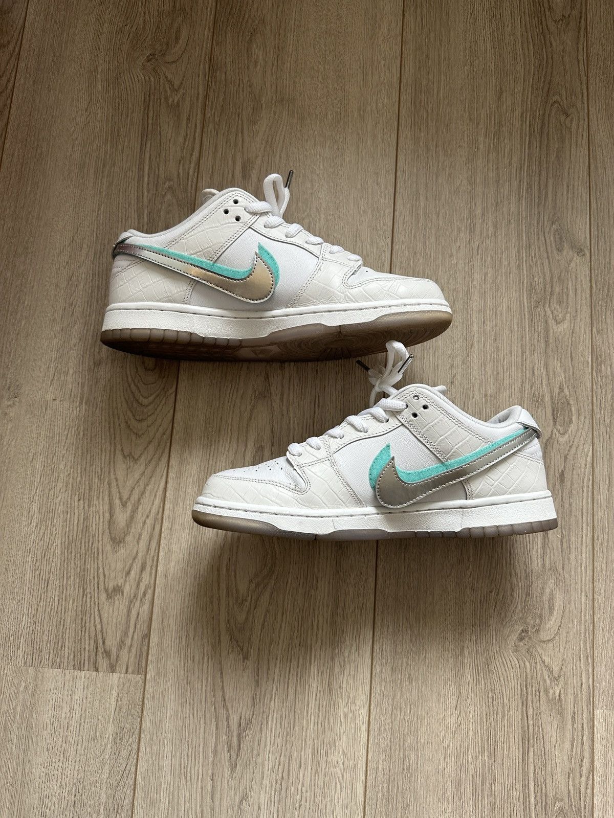 Diamond Supply Co × Nike Nike SB Dunk Low Diamond Supply Co