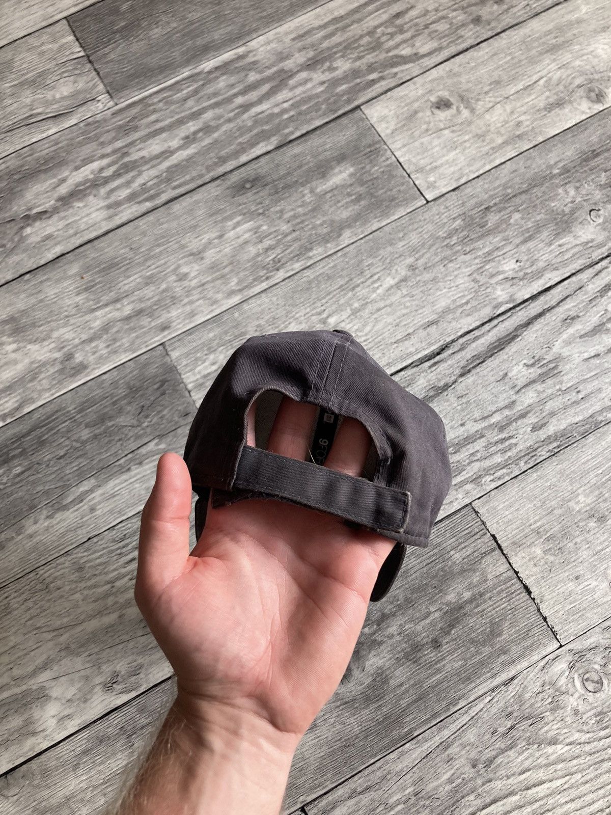 New Era × Vintage Washed grey new era hat cap y2k vintage retro drip nba nhl Size ONE SIZE - 5 Thumbnail