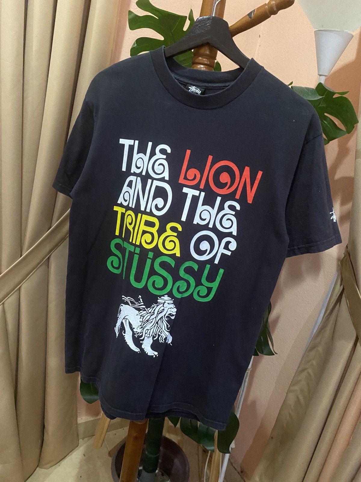 Stussy Vintage Stüssy The Lion and The Tribe Graphic Rasta Tee Size US M / EU 48-50 / 2 - 2 Thumbnail