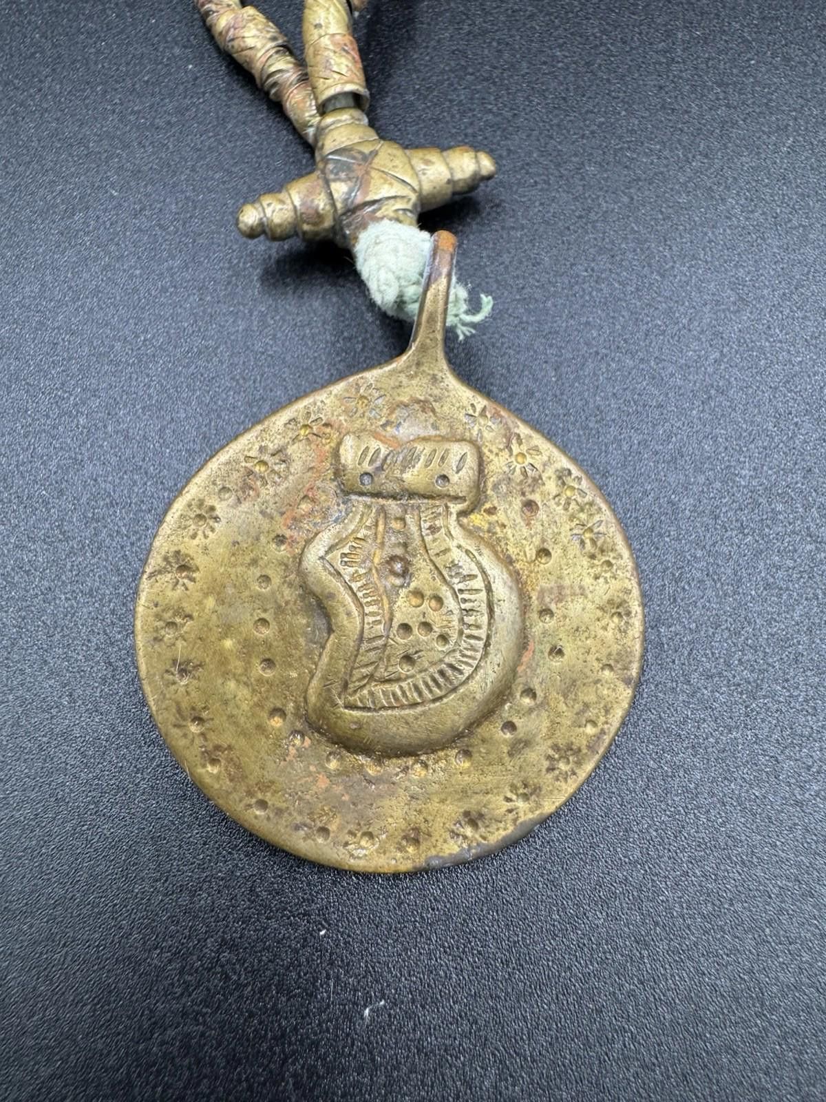 The Unbranded Brand Tuareg Bronze Bead Necklace w/ "de la" Coin Bull Amulet Rare Size ONE SIZE - 3 Thumbnail
