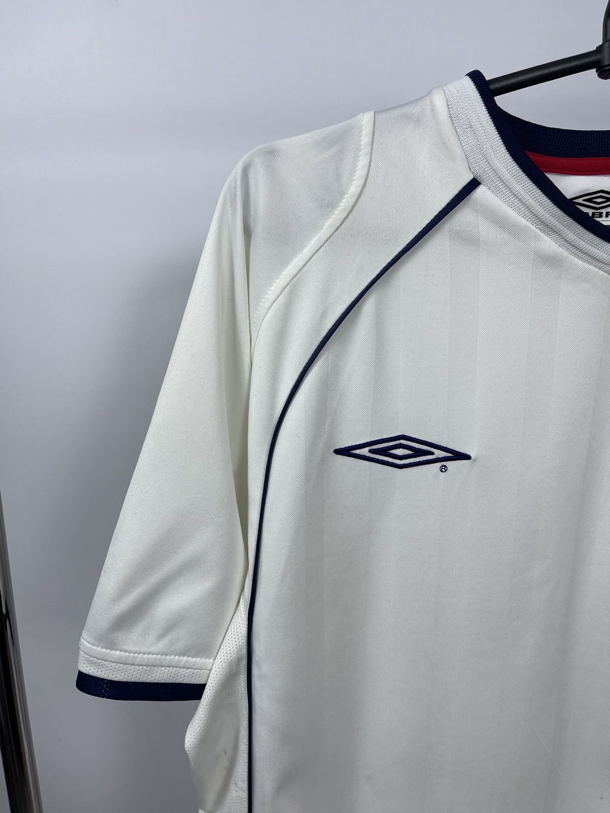 Umbro England Football Shirt Size M White Home Kit Umbro 2001 - 03 Size US M / EU 48-50 / 2 - 3 Thumbnail