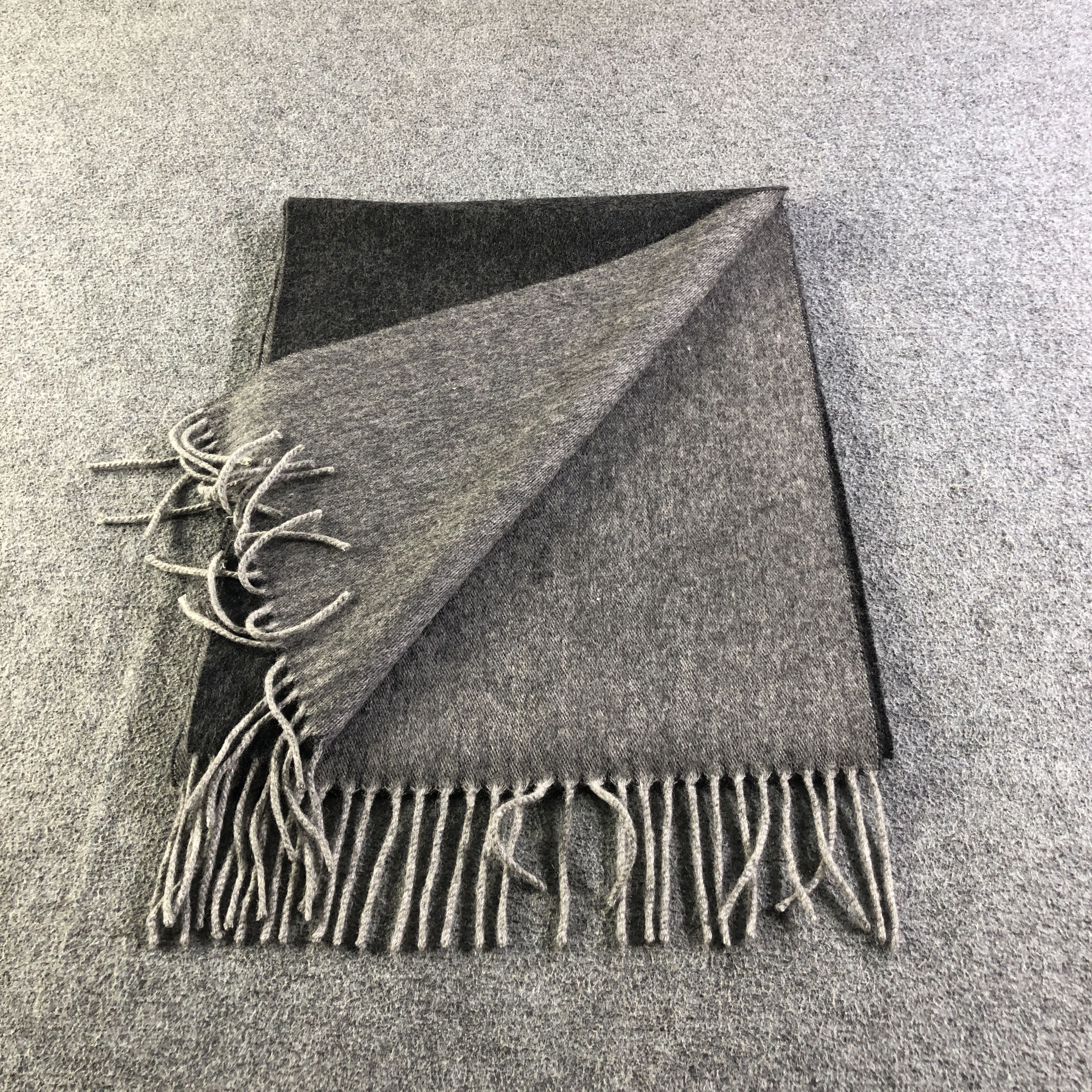 Katharine Hamnett London Katharine Hamnett Cashmere Scarf Muffler Neckwear V2777 Size ONE SIZE - 4 Thumbnail