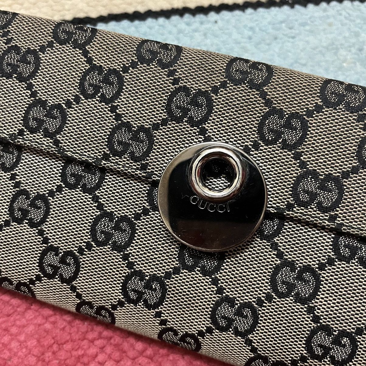 Gucci × Vintage Authentic Vintage Gucci Flap GG Monogram Long Wallet Size ONE SIZE - 3 Thumbnail