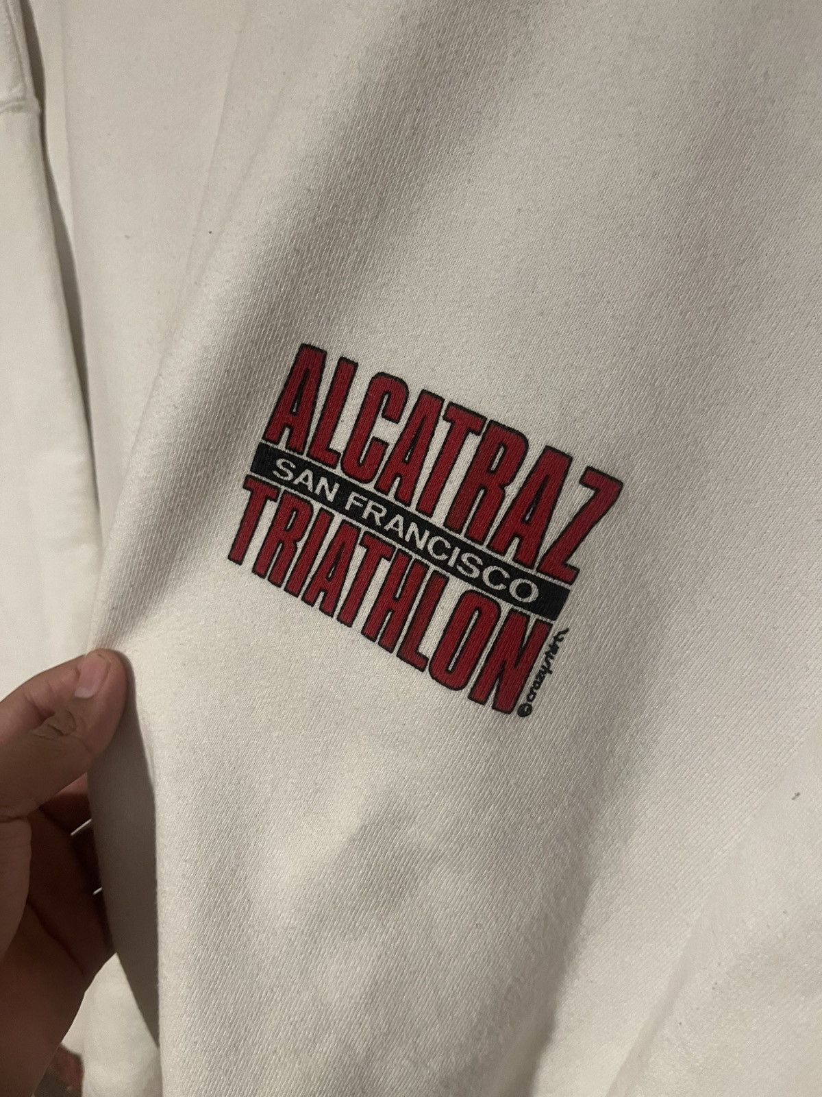 Other Vintage USA Crazy shirts Alcatraz Triathlon Humor Sweater Size US XL / EU 56 / 4 - 2 Thumbnail