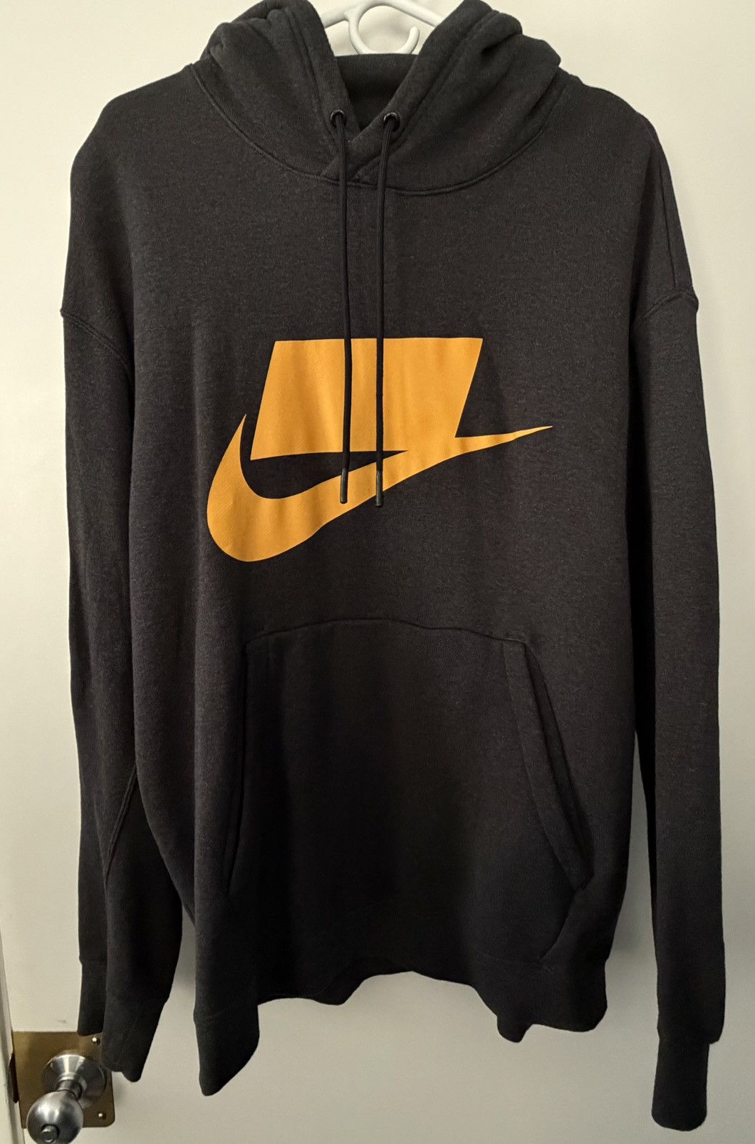 Nike NIKE HOODIE - NOT A SAMPLE - LIMITED EDITION PULLOVER Size US L / EU 52-54 / 3 - 1 Thumbnail