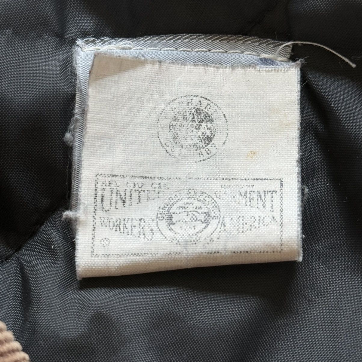 Carhartt 90s Faded JC02 Barn Jacket (Tan) Size US XL / EU 56 / 4 - 11 Thumbnail